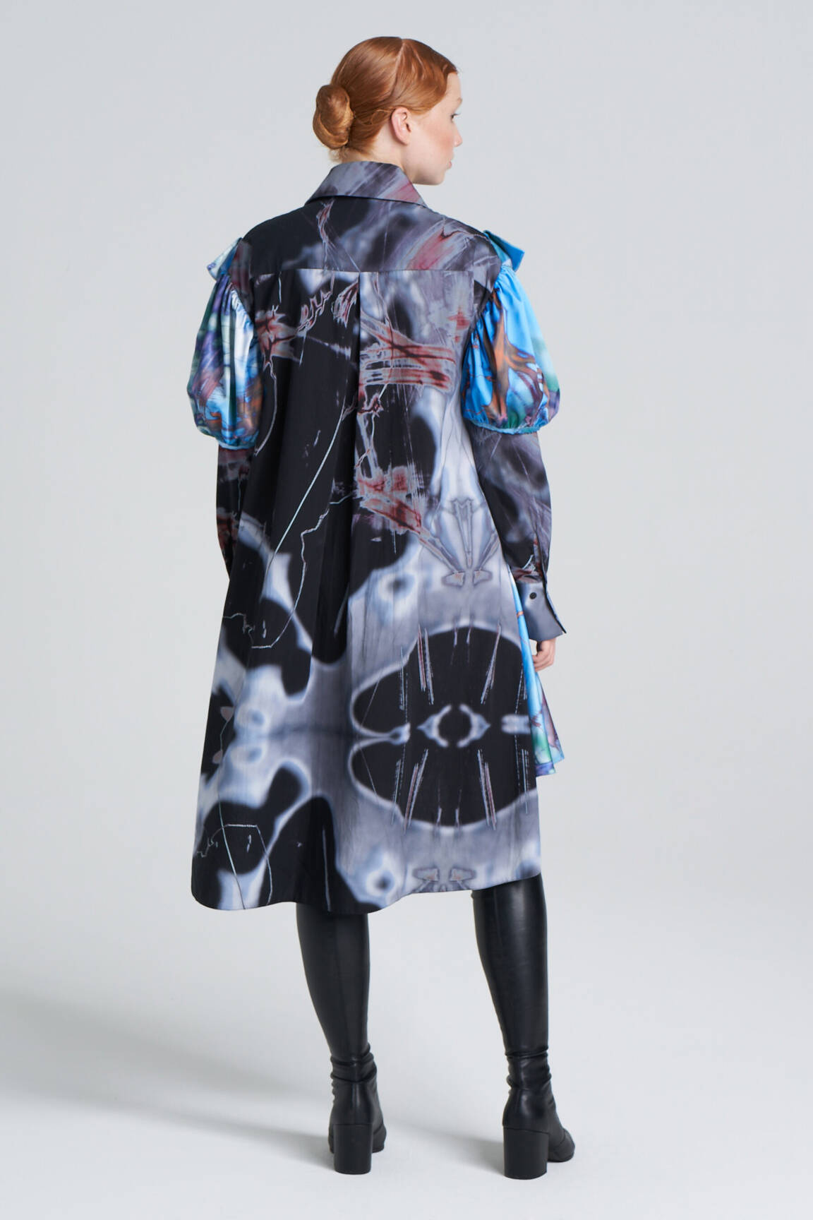 Ilga suknelė mėlyna YOUNG DESIGNERS moteris