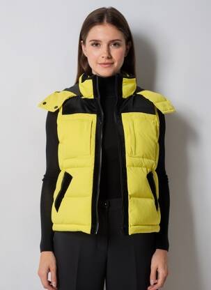 Pūkinė striukė kišenės su gobtuvu geltona THE KOOPLES moteris