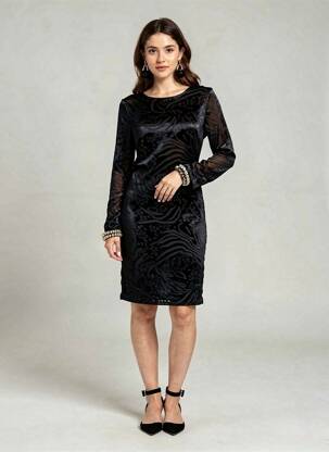 Pusilgių suknelė juodas VERO MODA moteris
