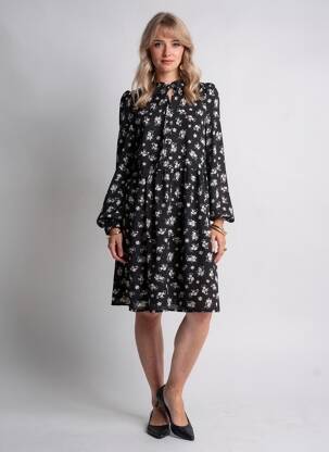 Pusilgių suknelė juodas VERO MODA moteris