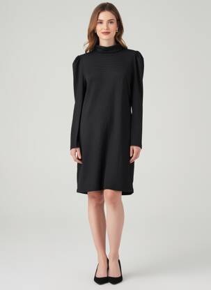 Pusilgių suknelė juodas VERO MODA moteris