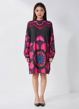 Pusilgių suknelė rožinė SUPERDRY moteris