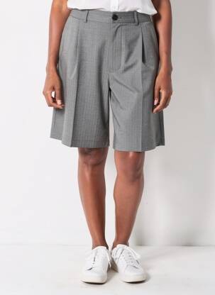 Bermudas tiesi kirpimas pilka PHISIQUE DU ROLE moteris