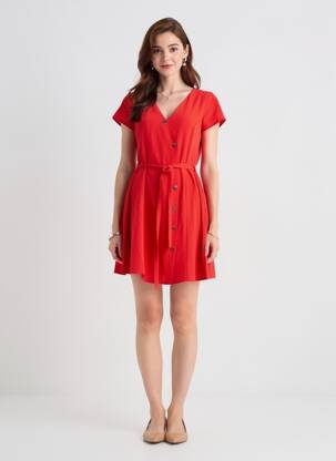Trumpa suknelė sklandi forma trumpas rankovės raudona VERO MODA moteris