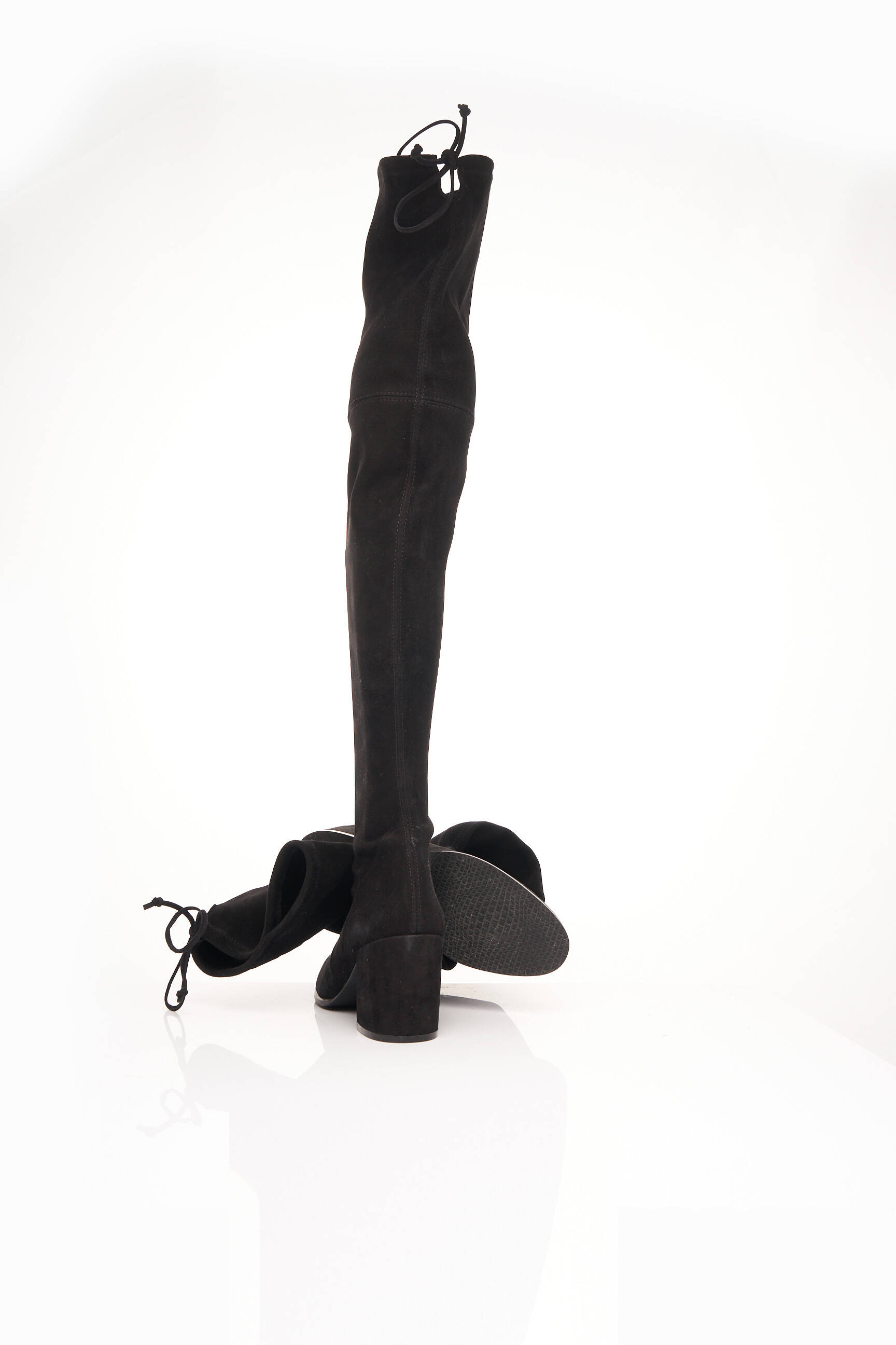 Ilgakulniai batai kulnas nuo 7 iki 9 cm juodas STUART WEITZMAN moteris
