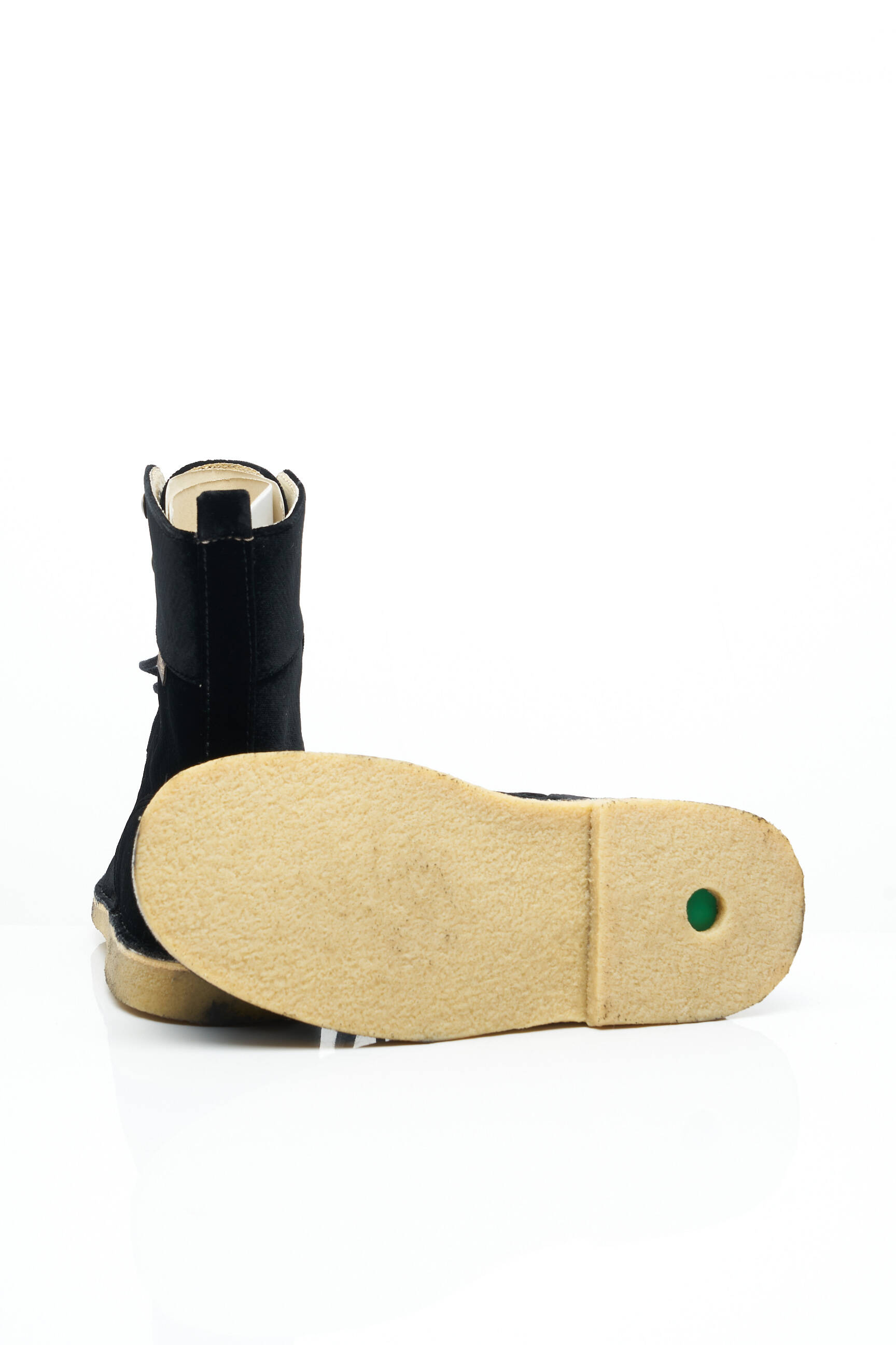 Batai/botai plokščias kulnas iki 3 cm juodas KICKERS moteris