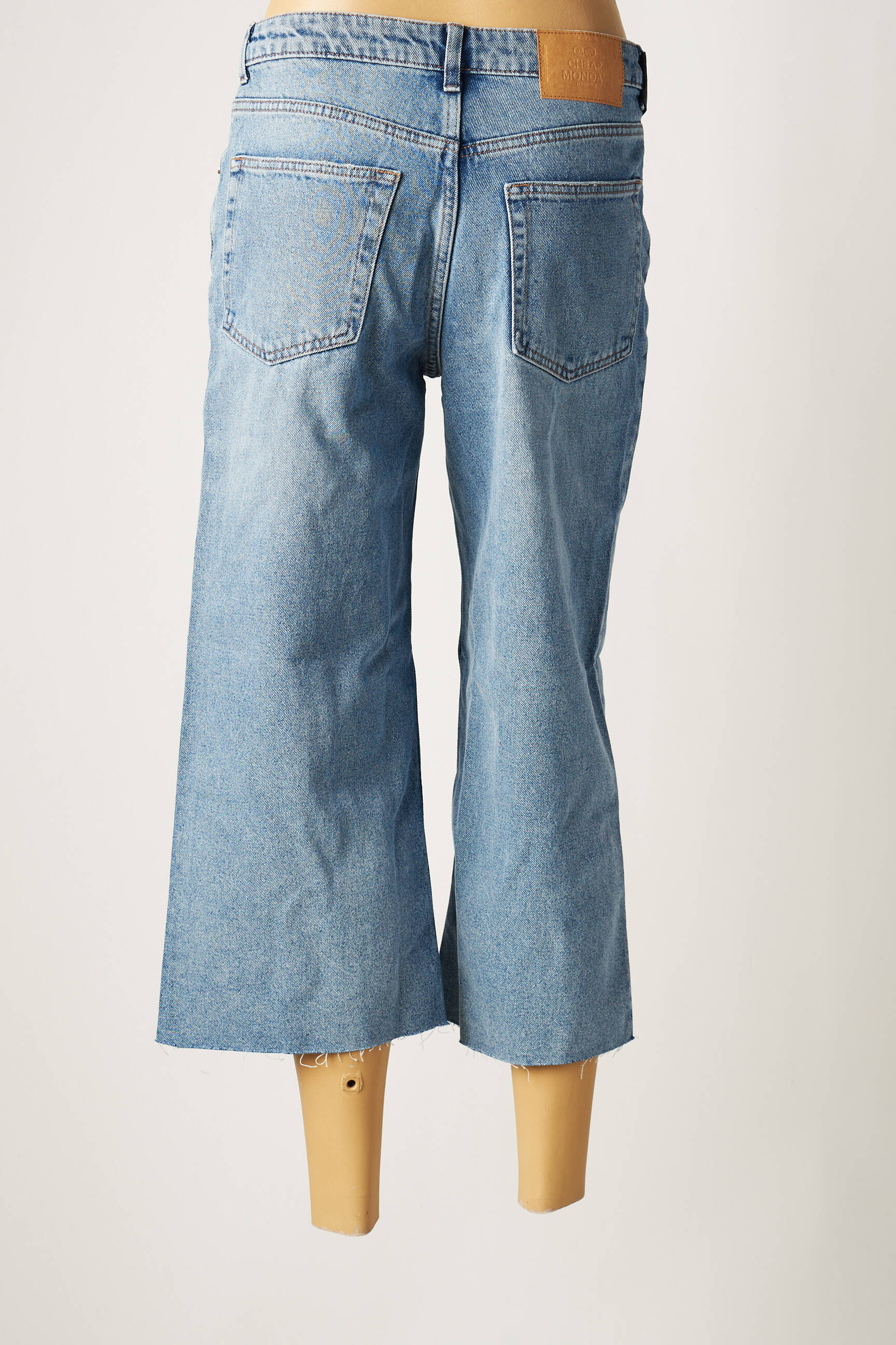 Pusilgių kelnių mėlyna CHEAP MONDAY moteris