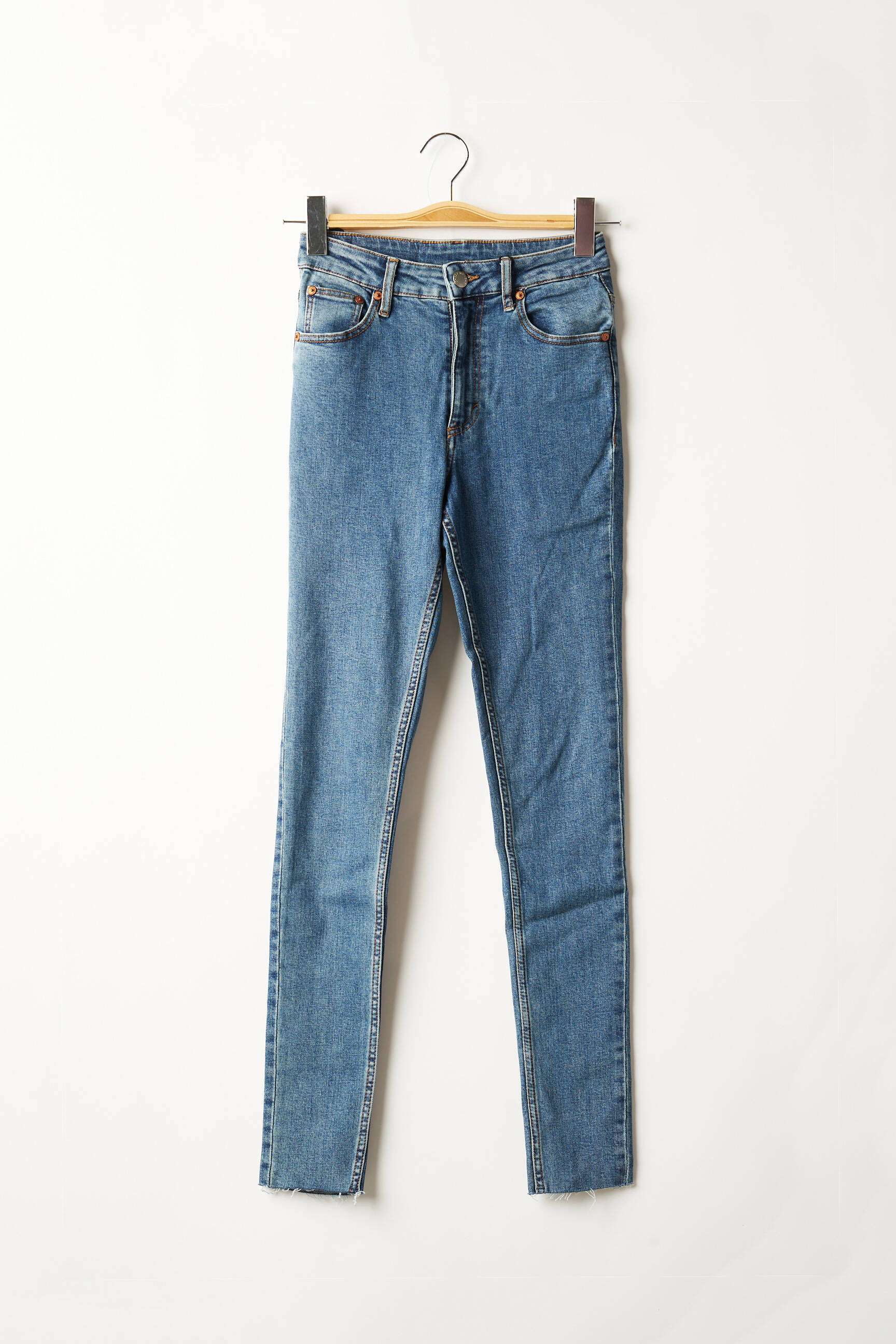 Lieknos džinsai mėlyna CHEAP MONDAY moteris
