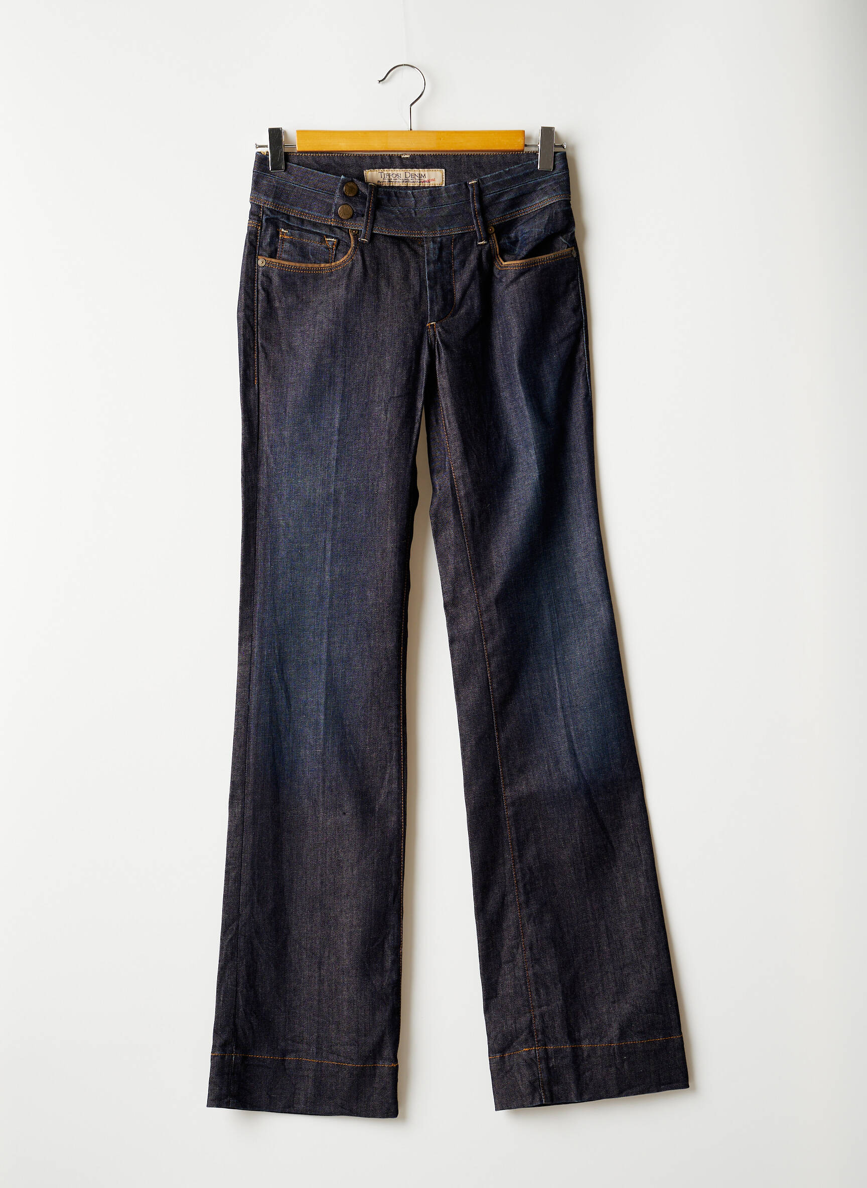 Flare tipo džinsai coupe bootcut en lituanien se traduit par "bootcut kirpimas". maža dydžio mėlyna TIFFOSI moteris