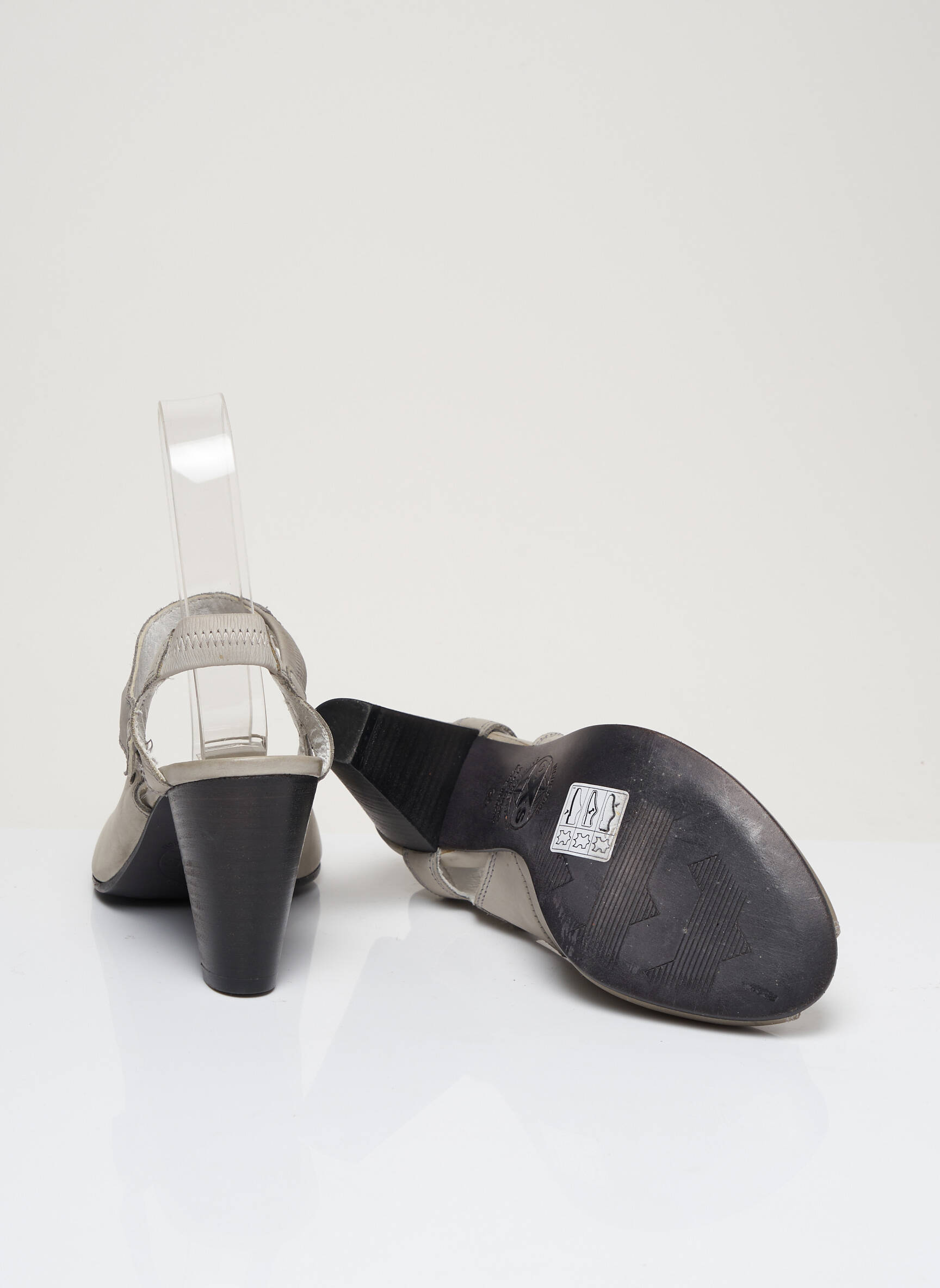 Sandalai/nu pėdos lygus medžiaga kulnas nuo 7 iki 9 cm pilka OXS moteris