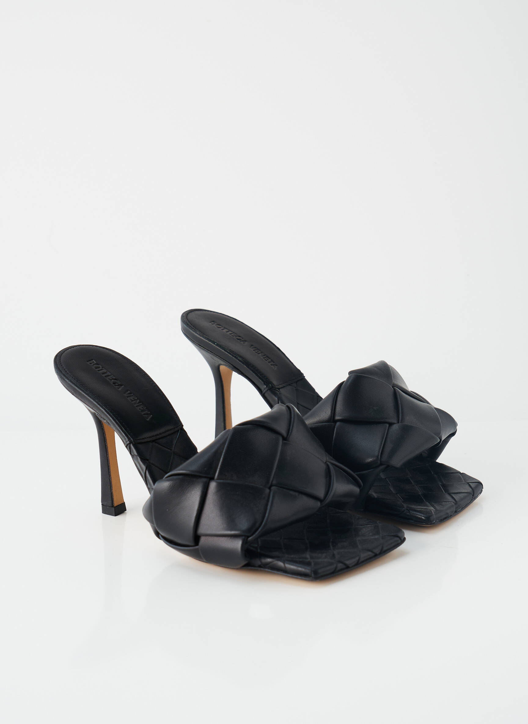Mule/sabotai lygus medžiaga kulnas nuo 7 iki 9 cm juodas BOTTEGA VENETA moteris
