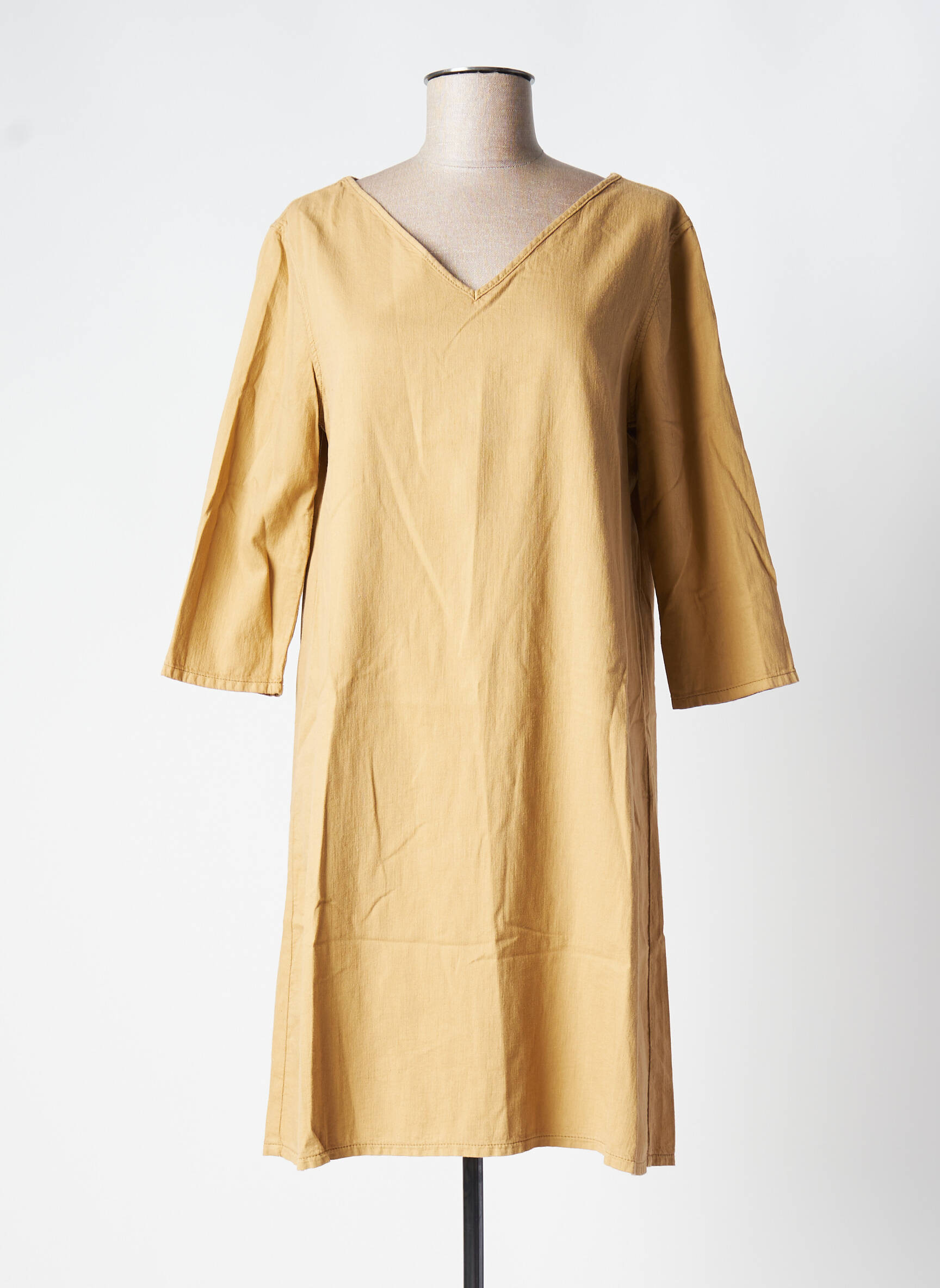 Pusilgių suknelė 3/4 rankovės 3/4 rankovės bežinis COUTURIST moteris
