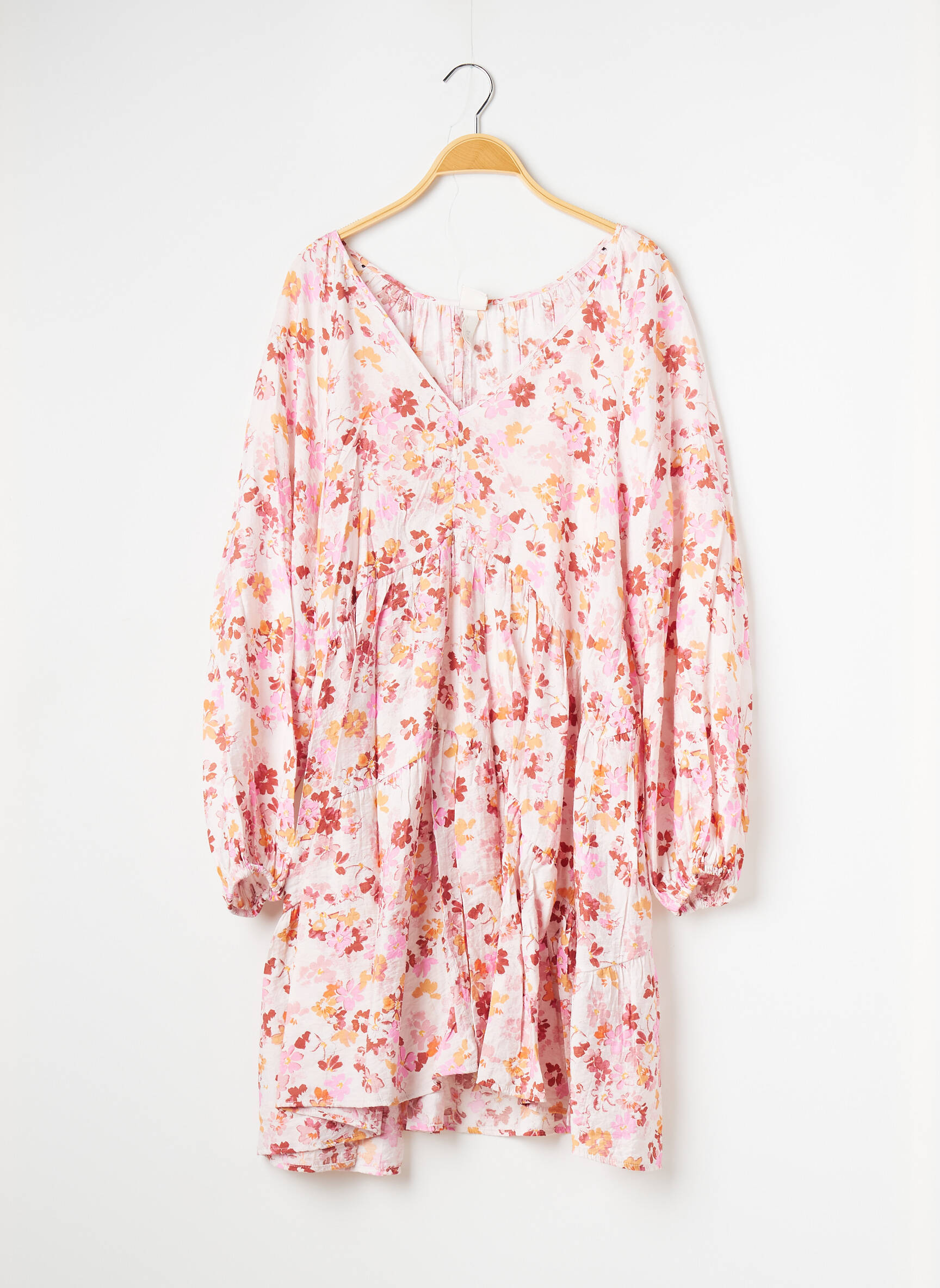 Pusilgių suknelė gėlių raštas ilgos rankovės rožinė H&M moteris