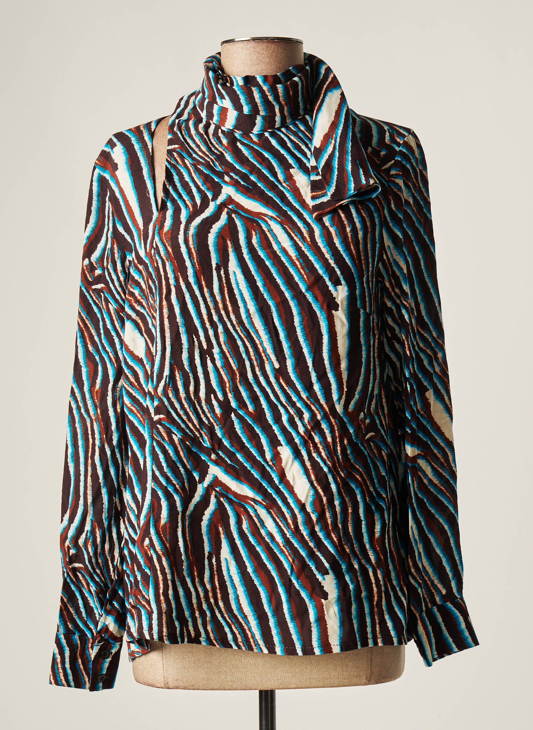 Bluzonai mygtukais užsegami rankogaliai su plyšiu ilgos rankovės rudas ASTRID BLACK LABEL moteris