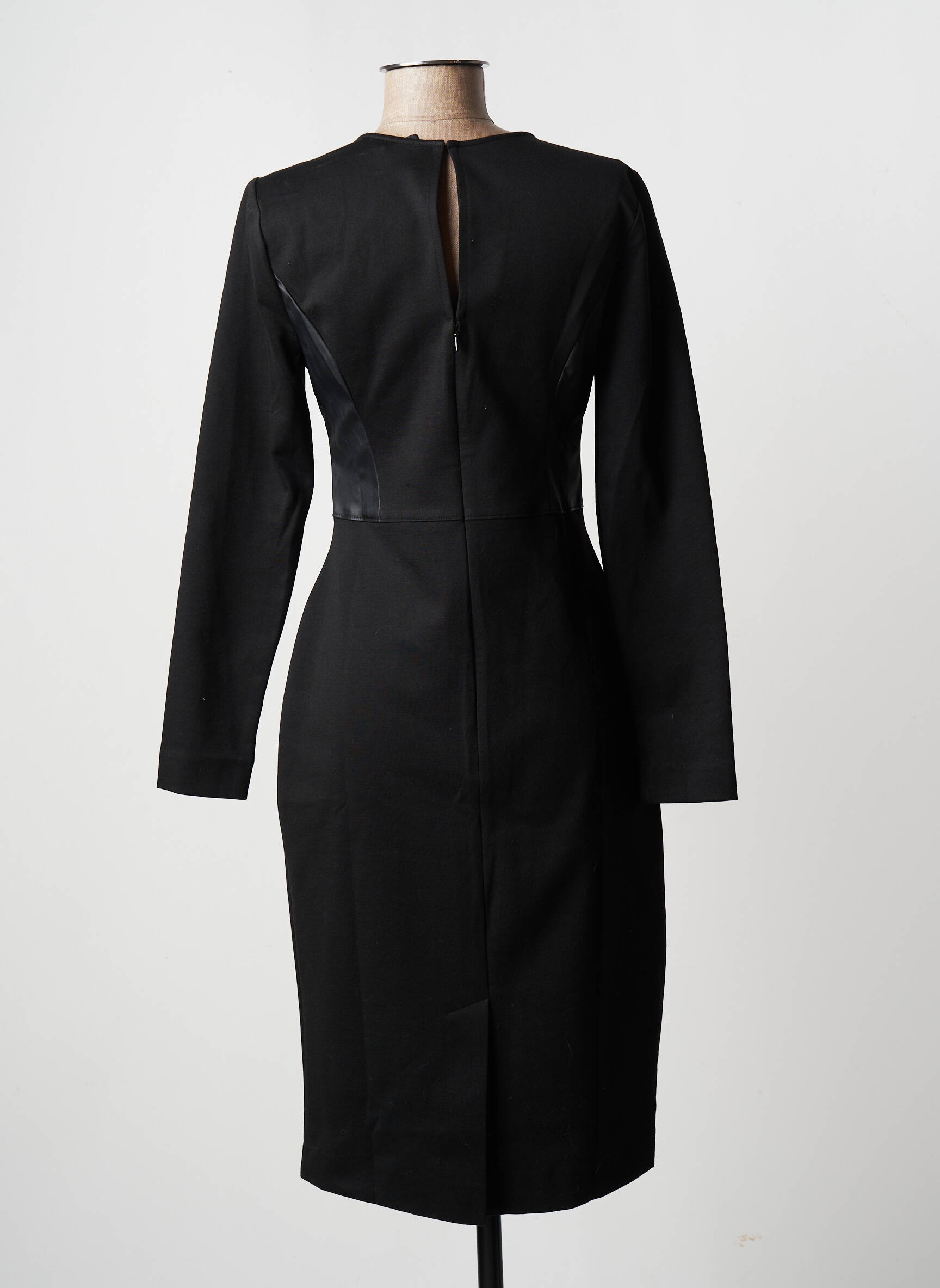 Pusilgių suknelė ilgos rankovės ilgos rankovės juodas BCBGMAXAZRIA moteris