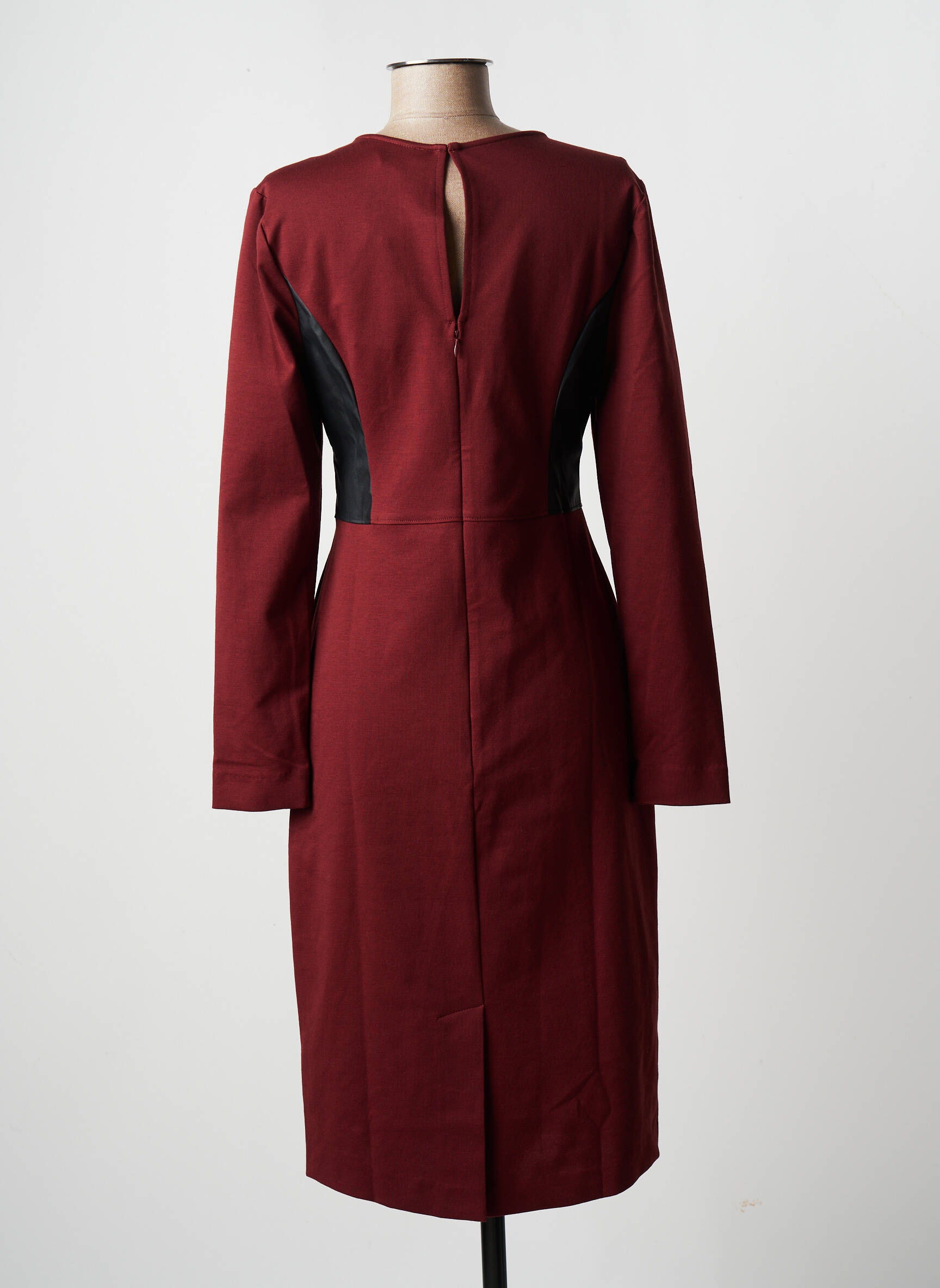 Pusilgių suknelė ilgos rankovės ilgos rankovės raudona BCBGMAXAZRIA moteris