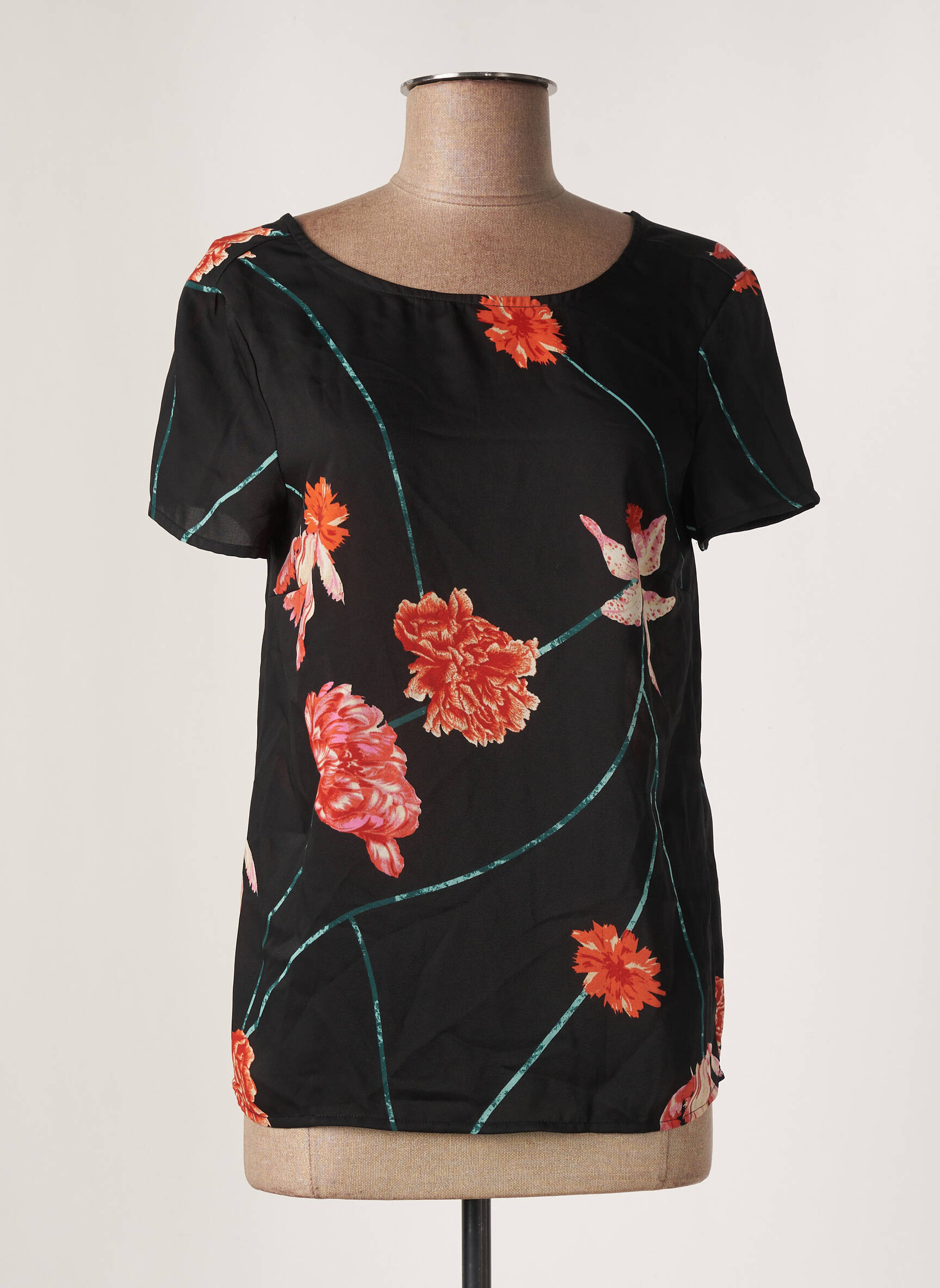 T-marškinys juodas VERO MODA moteris