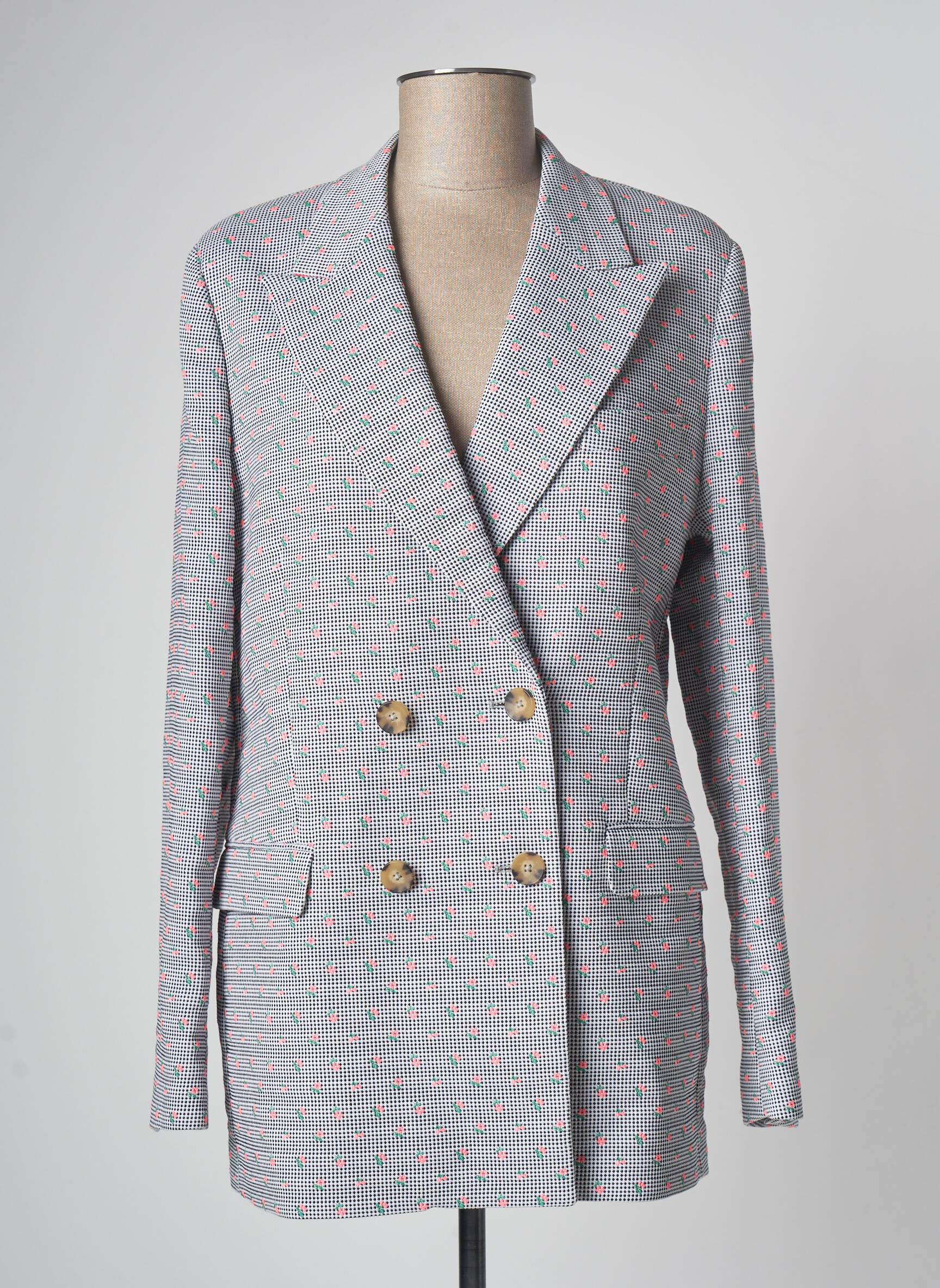 Kasdienis švarkas juodas ESSENTIEL ANTWERP moteris