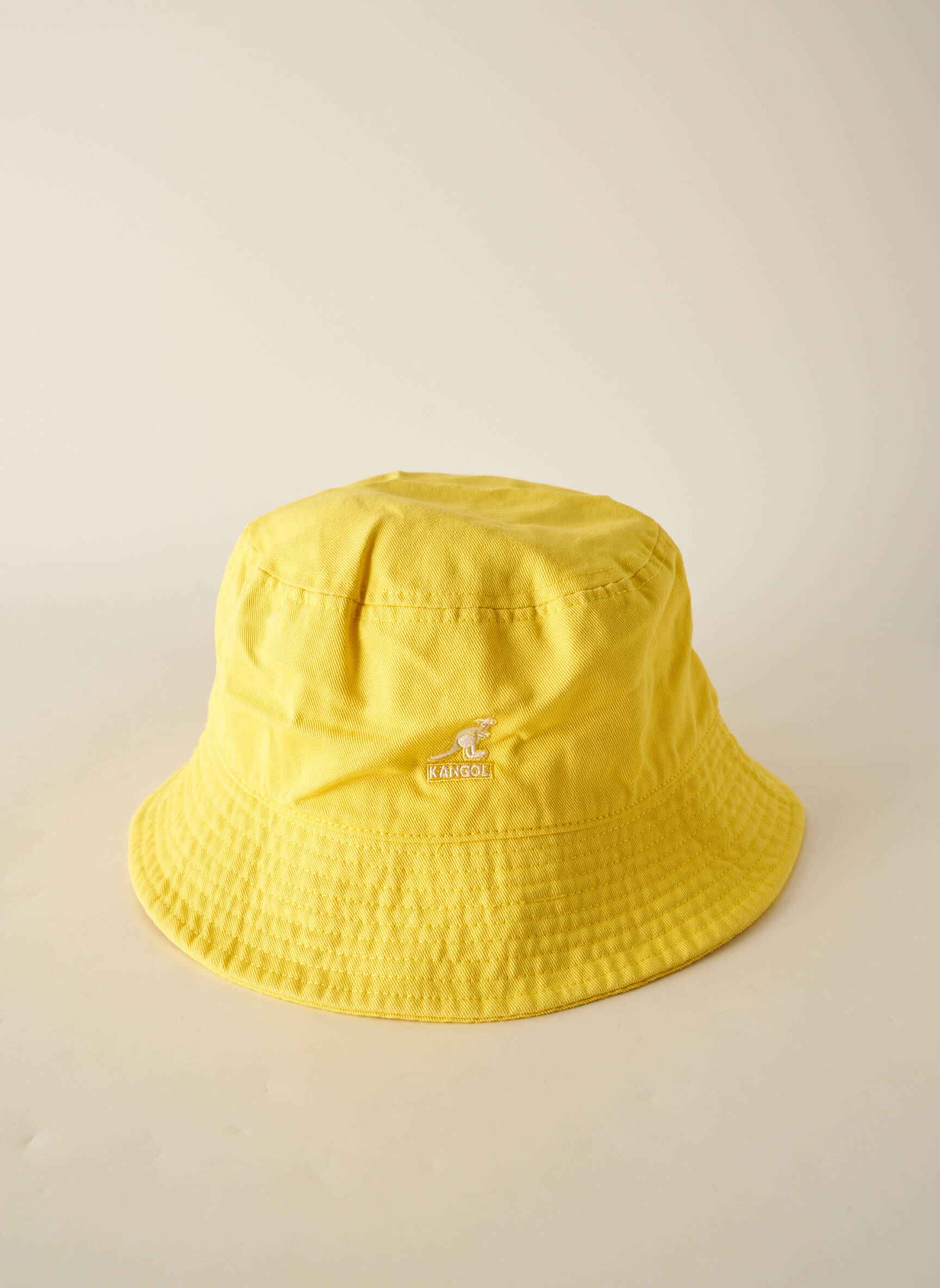 Skrybėlė geltona KANGOL moteris