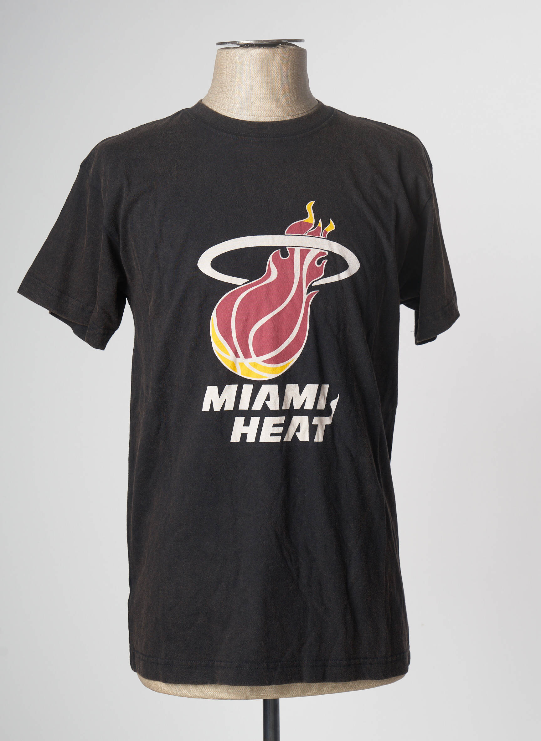T-marškinys juodas MITCHELL & NESS vyras