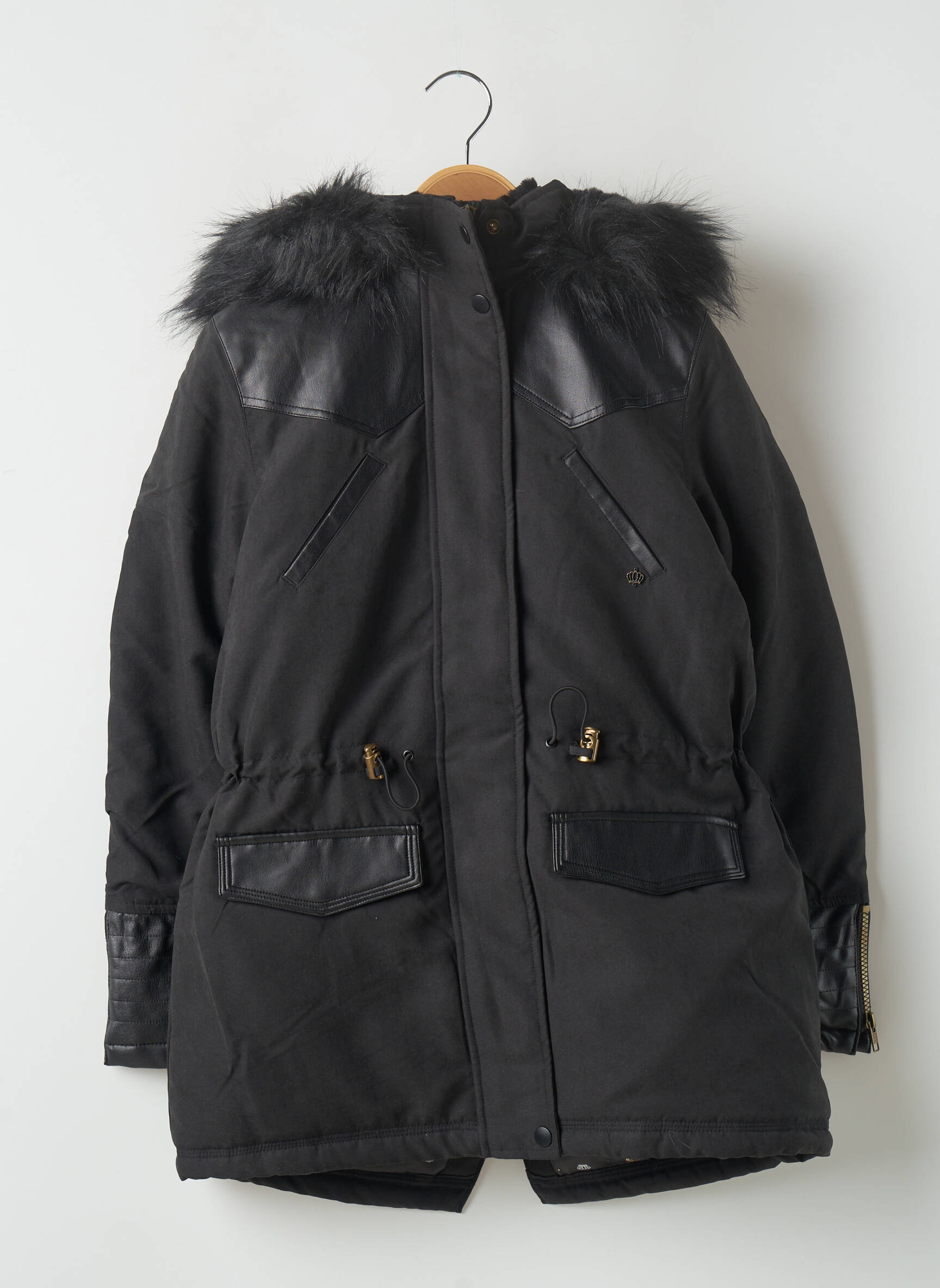 Parka juodas CHIPIE mergina