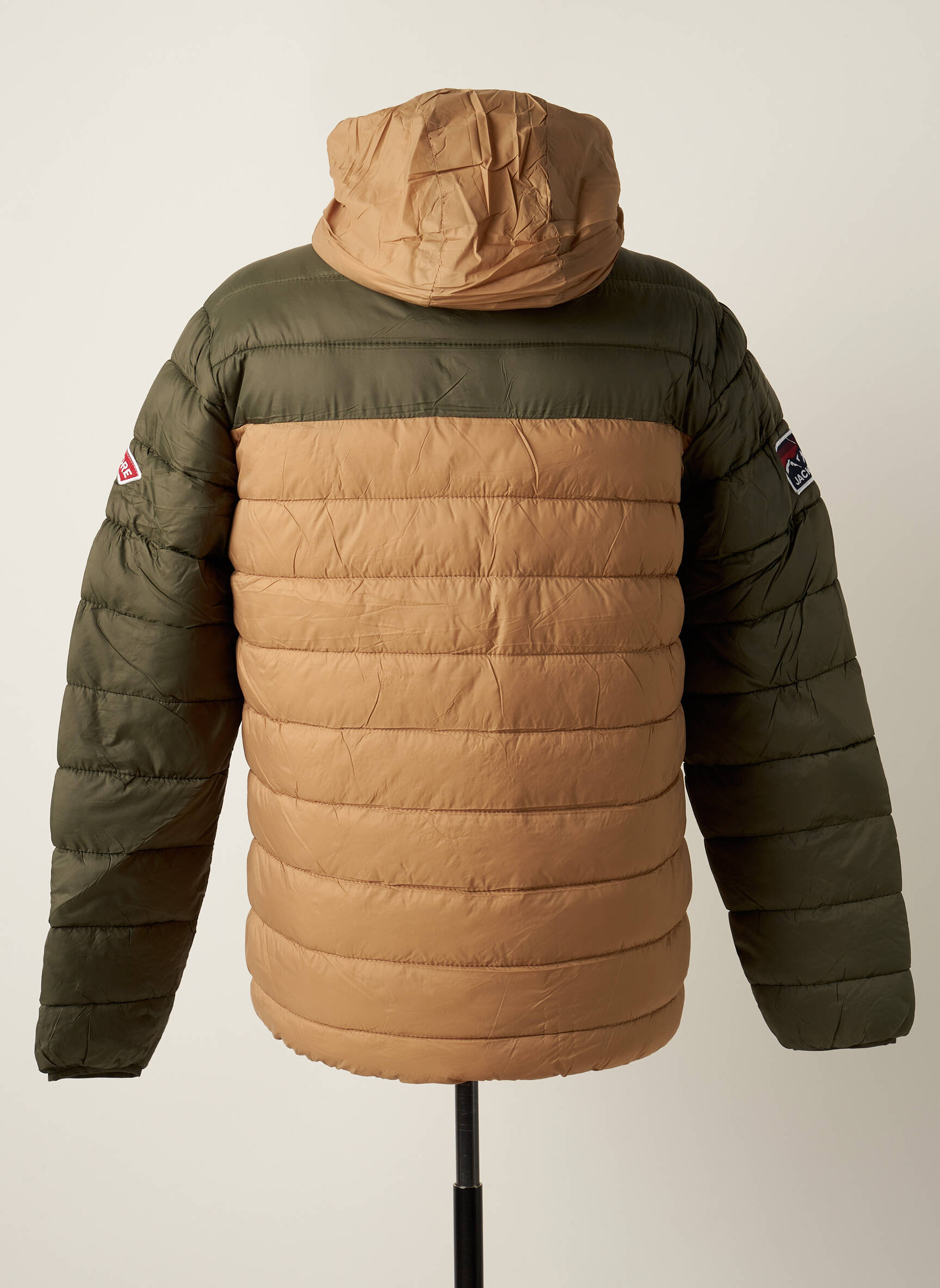 Pūkinė striukė ilgos rankovės su gobtuvu bežinis JACK & JONES vyras