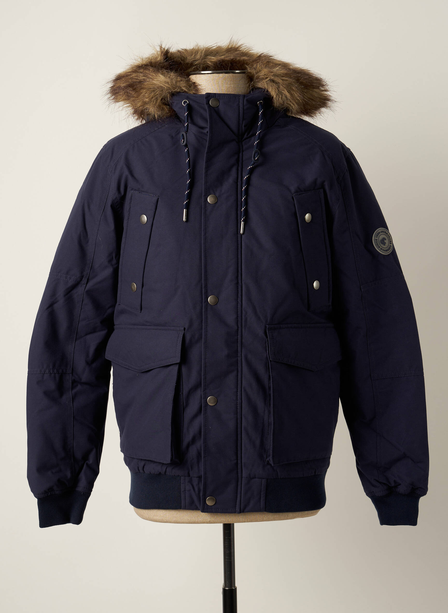 Pūkinė striukė ilgos rankovės su gobtuvu mėlyna JACK & JONES vyras
