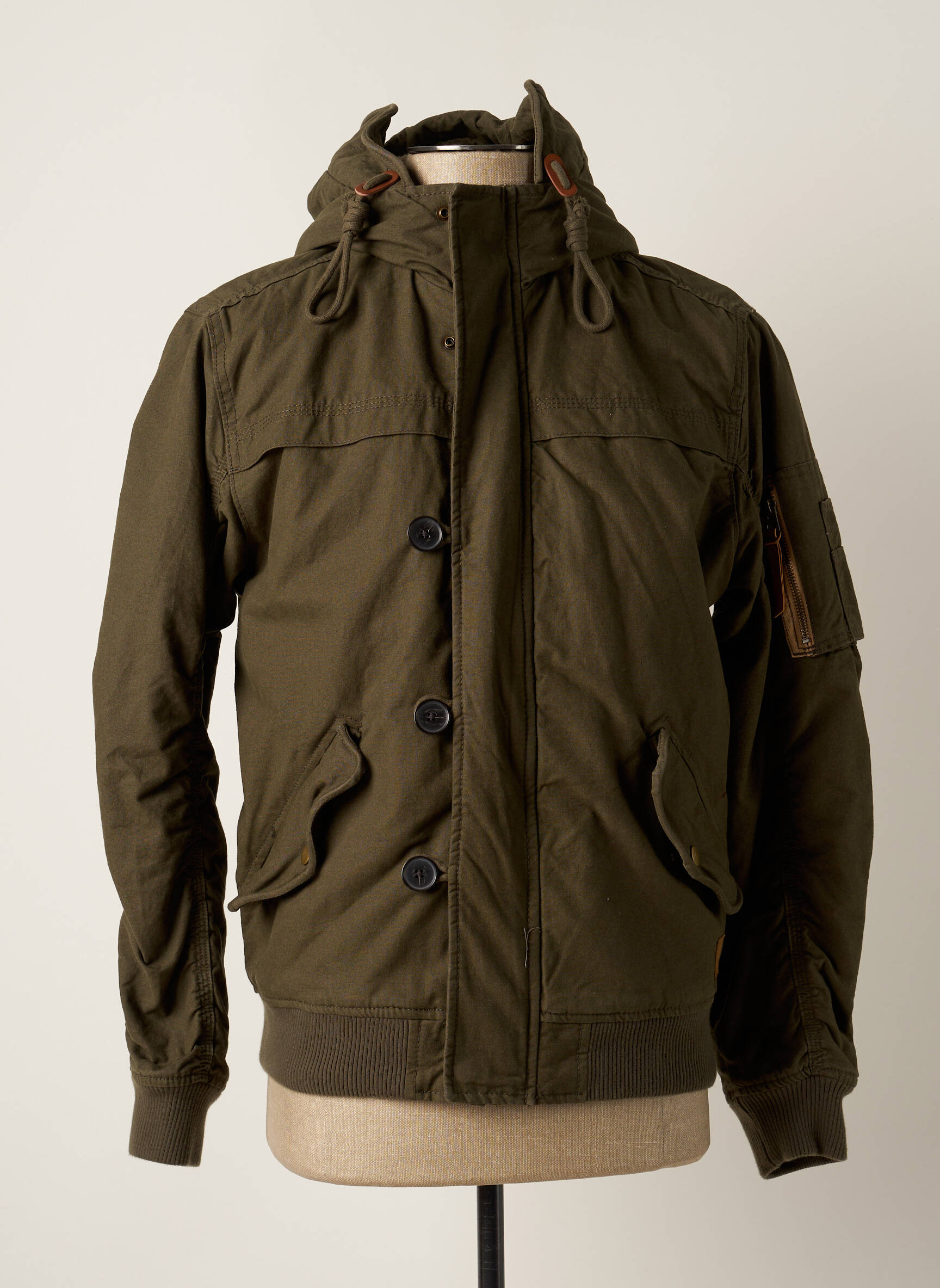Pūkinė striukė kišenės su gobtuvu žalias JACK & JONES vyras