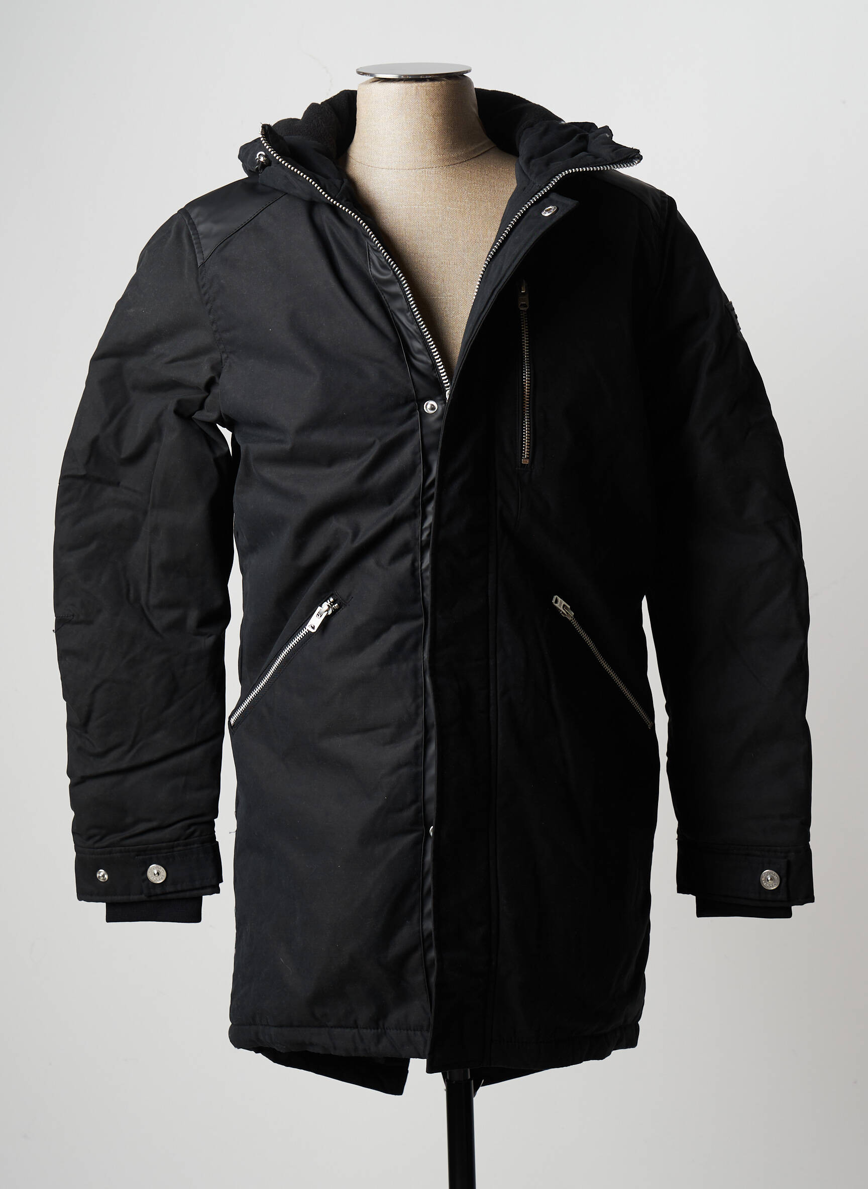 Parka bordo apdailos rankogaliai su gobtuvu juodas JACK & JONES vyras