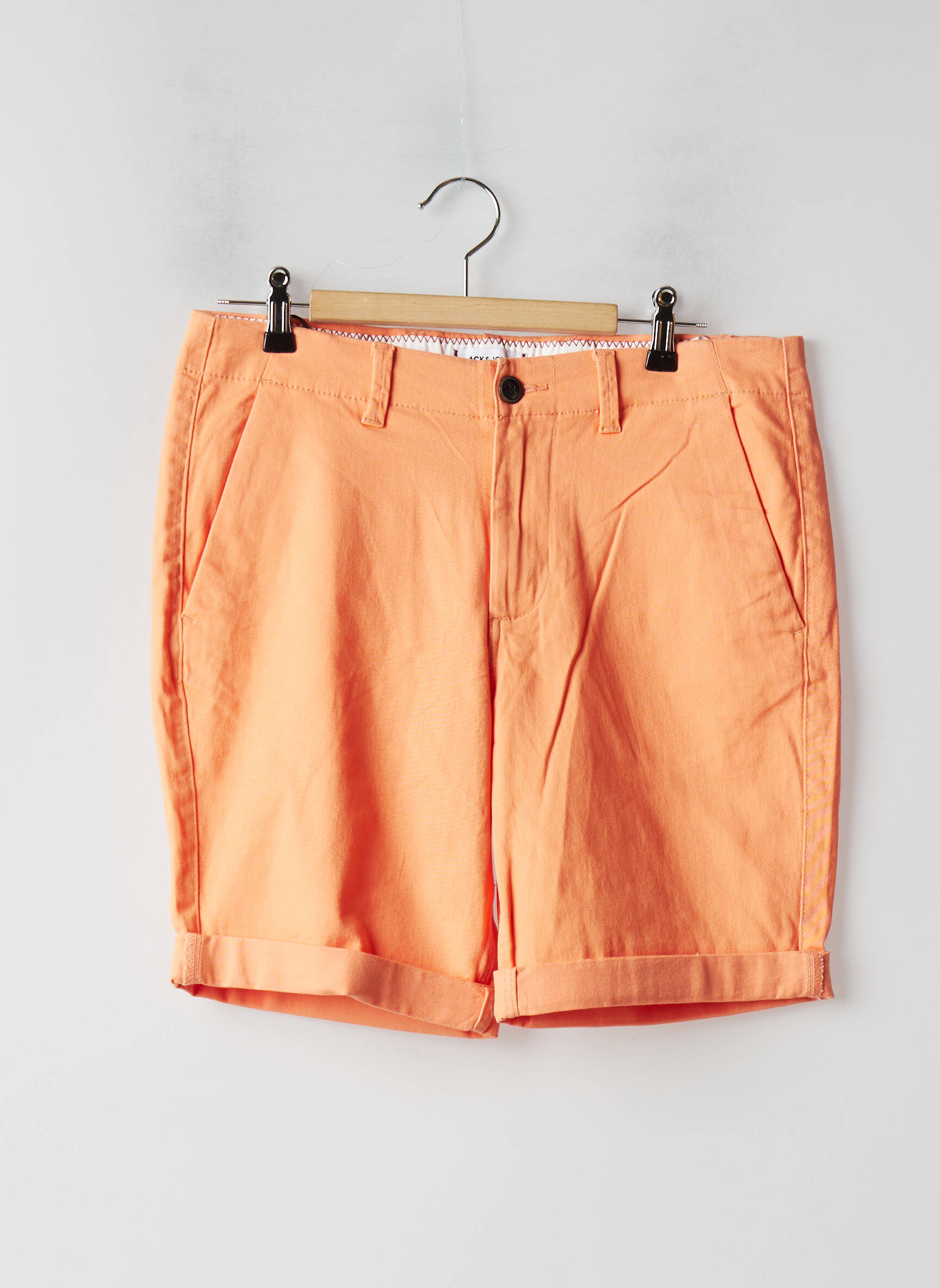 Bermudas popelinos audinys, kuris pasižymi lygiu ir tankiu paviršiumi. normala dydis oranžinė JACK & JONES vyras