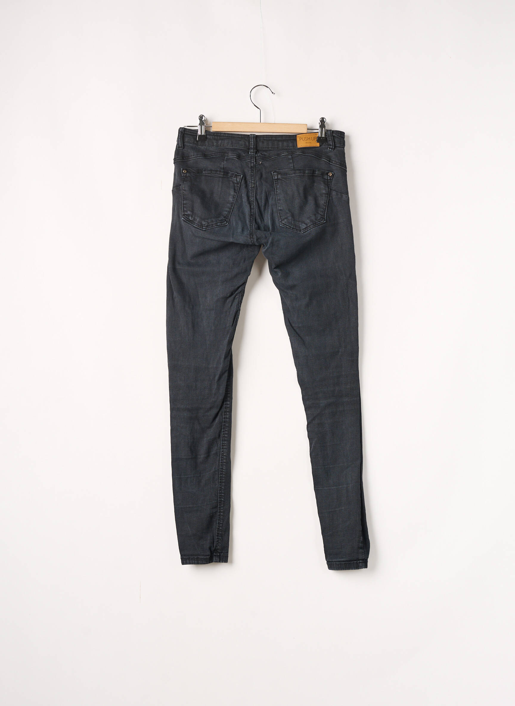 Bootcut džinsai denimo pasirinkimas maža dydžio juodas BERSHKA moteris