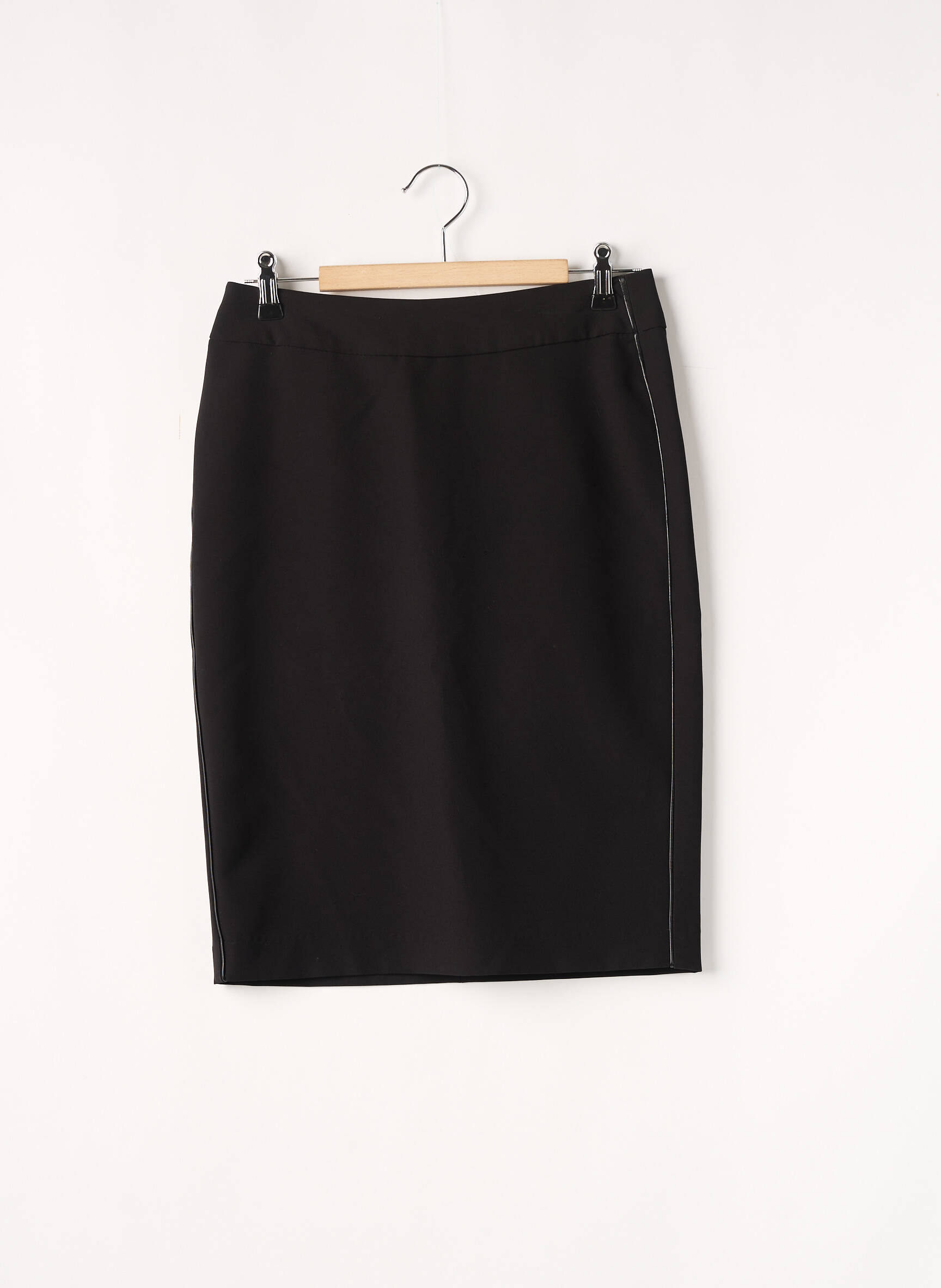Pusilgis sijonas tamprumas juodas VERO MODA moteris
