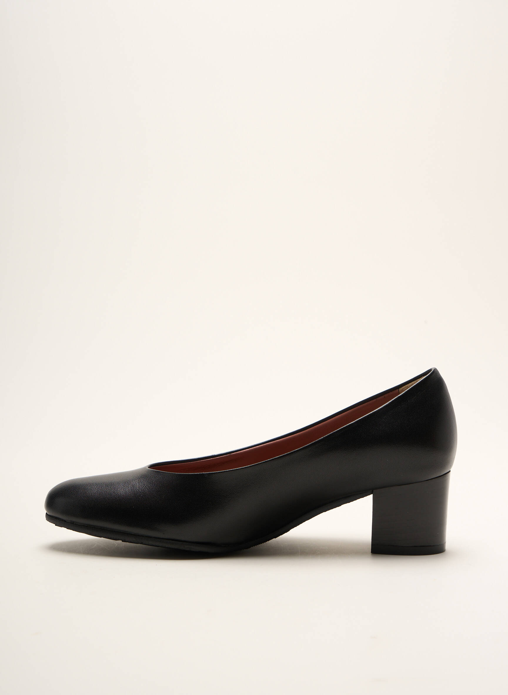 Balerinos lygus audinys kulnas nuo 4 iki 6 cm juodas VITULLI & CO moteris