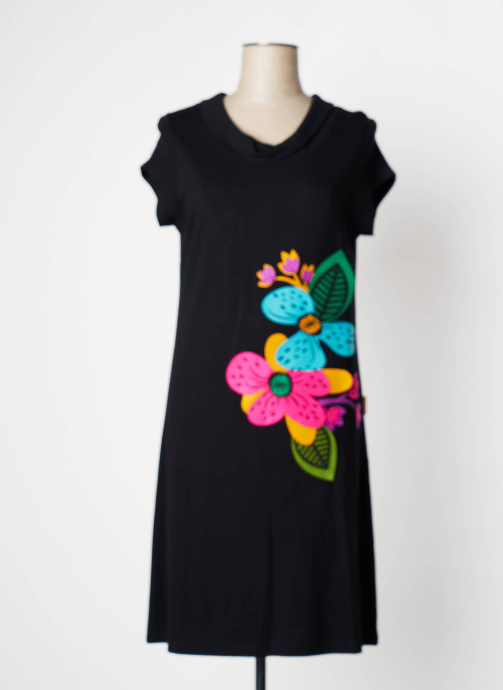 Pusilgių suknelė trumpas rankovės trumpas rankovės juodas MAMATAYOE moteris
