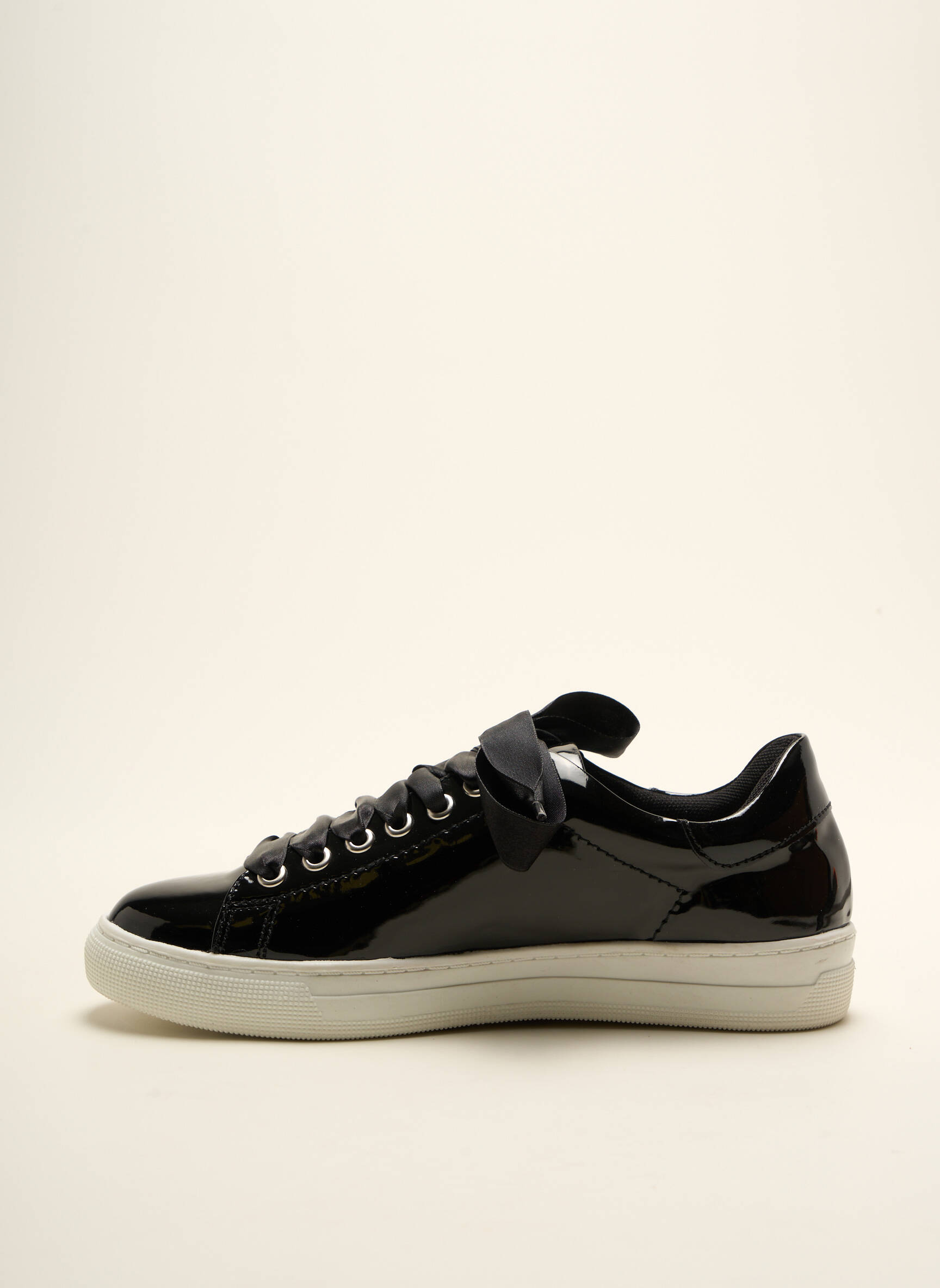 Bėgimo bateliai lygus medžiaga plokščias kulnas iki 3 cm juodas I LOVE SHOES moteris