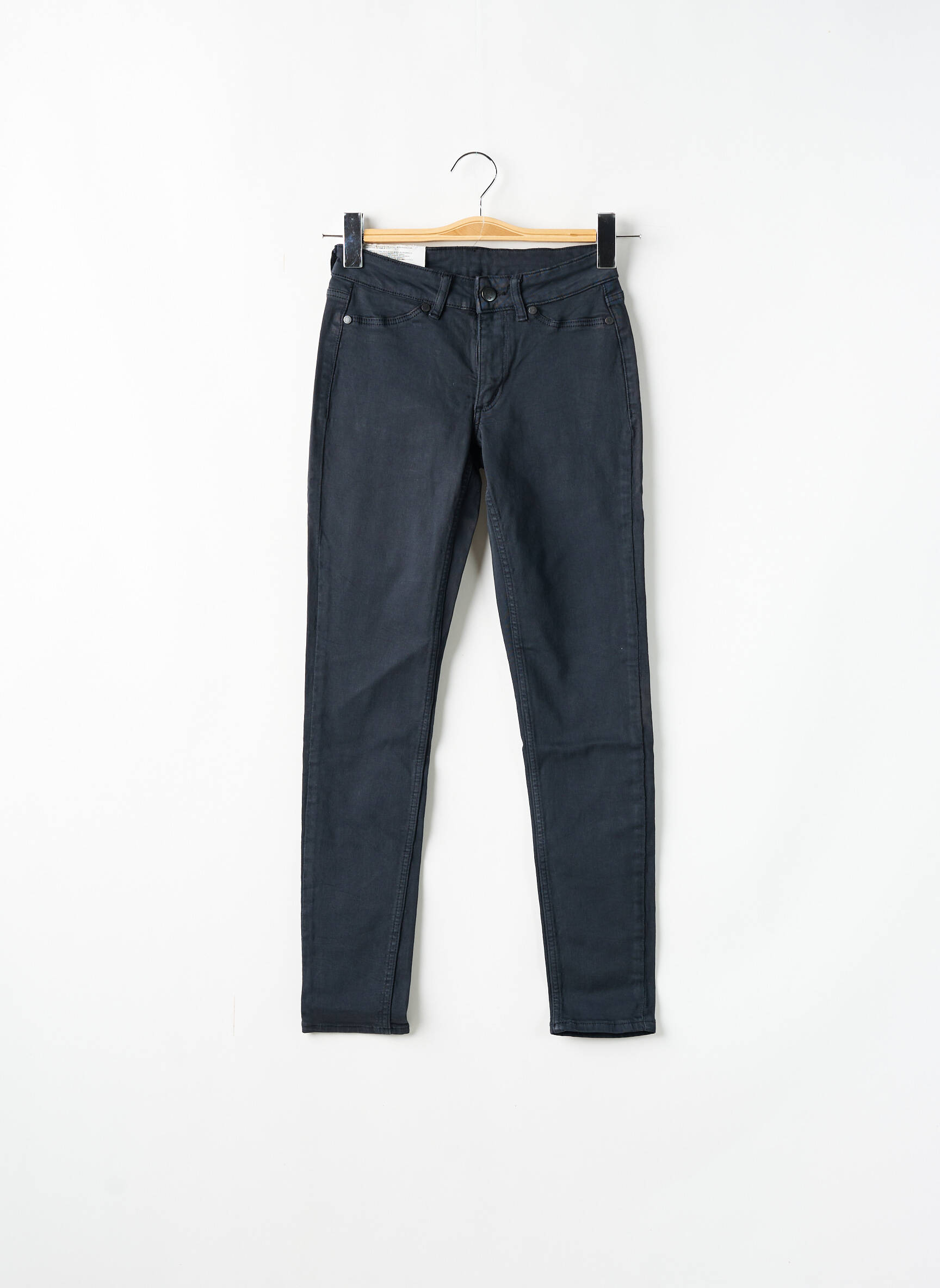 Jegging popelinos audinys, kuris pasižymi lygiu ir tankiu paviršiumi. mėlyna CHEAP MONDAY moteris