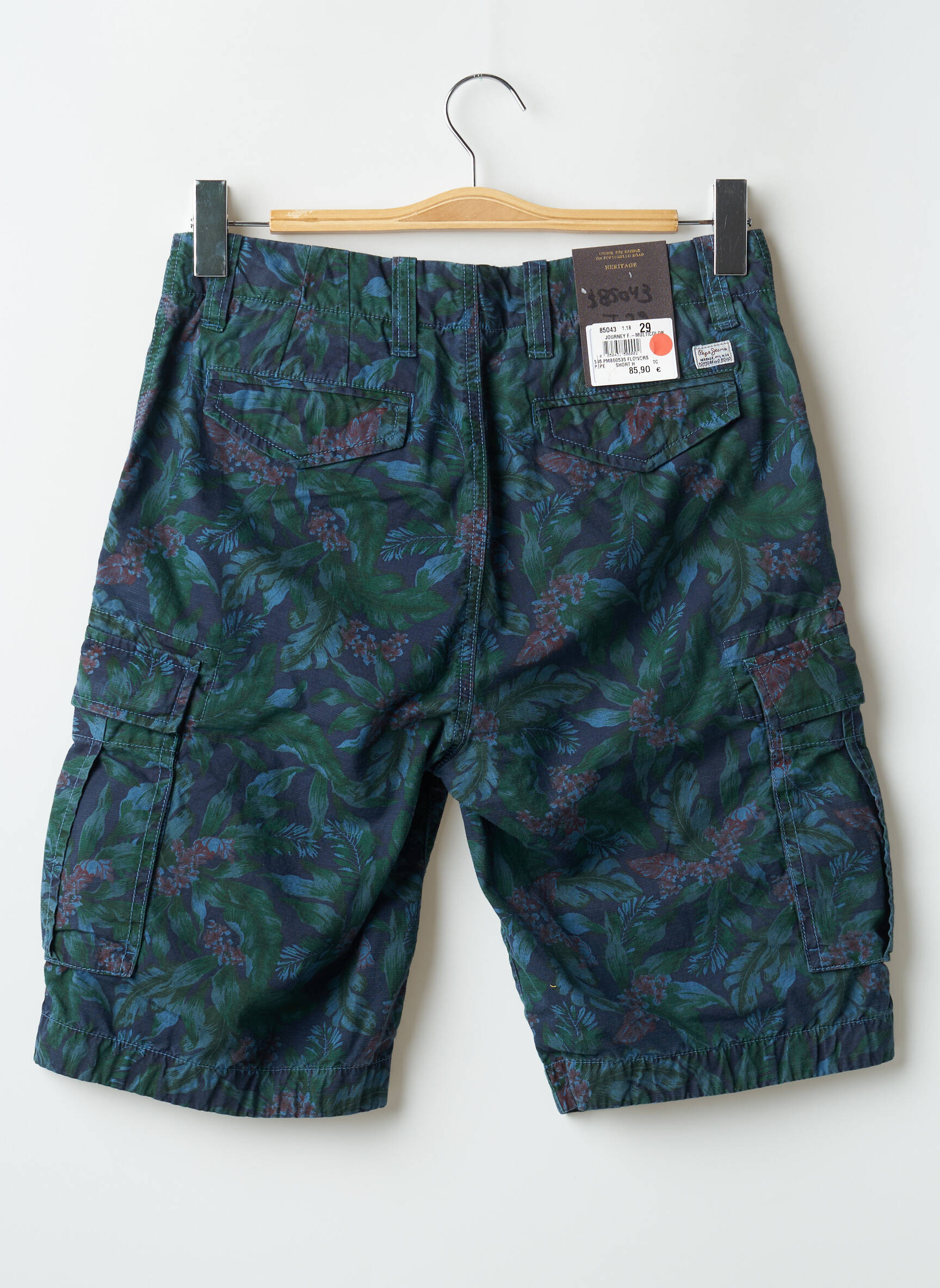 Bermudas popelinos audinys, kuris pasižymi lygiu ir tankiu paviršiumi. normala dydis mėlyna PEPE JEANS vyras