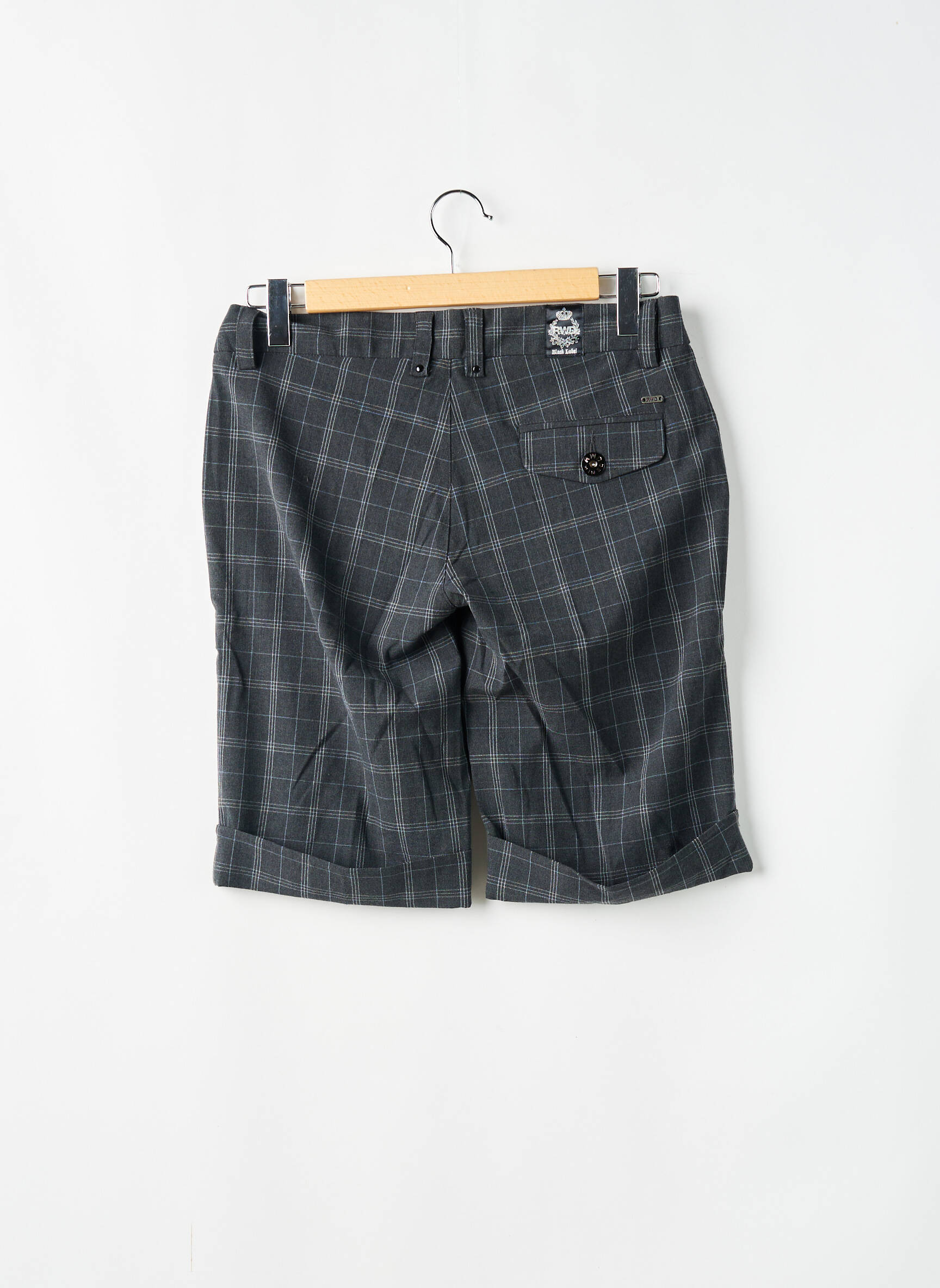 Bermudas tiesi kirpimas pilka RWD moteris