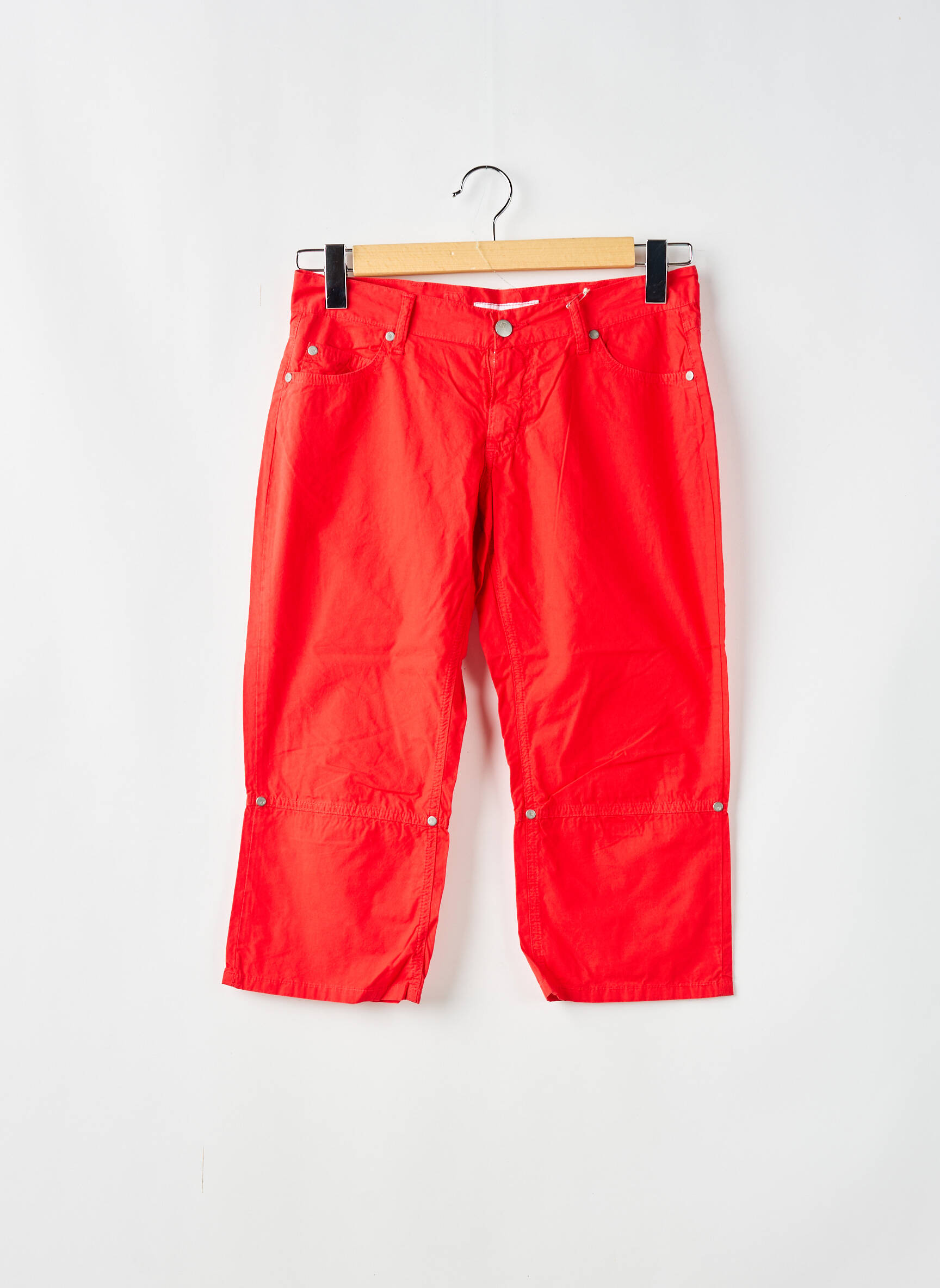 Pusilgių kelnių tiesi kirpimas normala dydis raudona BLEND SHE moteris