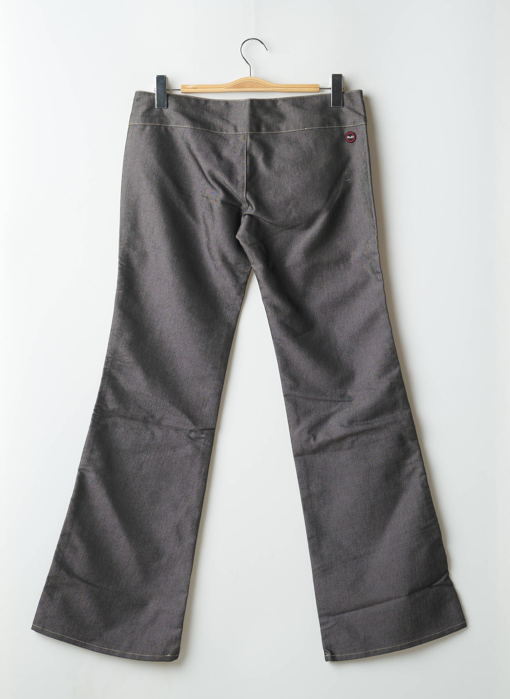 Bootcut džinsai kišenės maža dydžio pilka RWD moteris