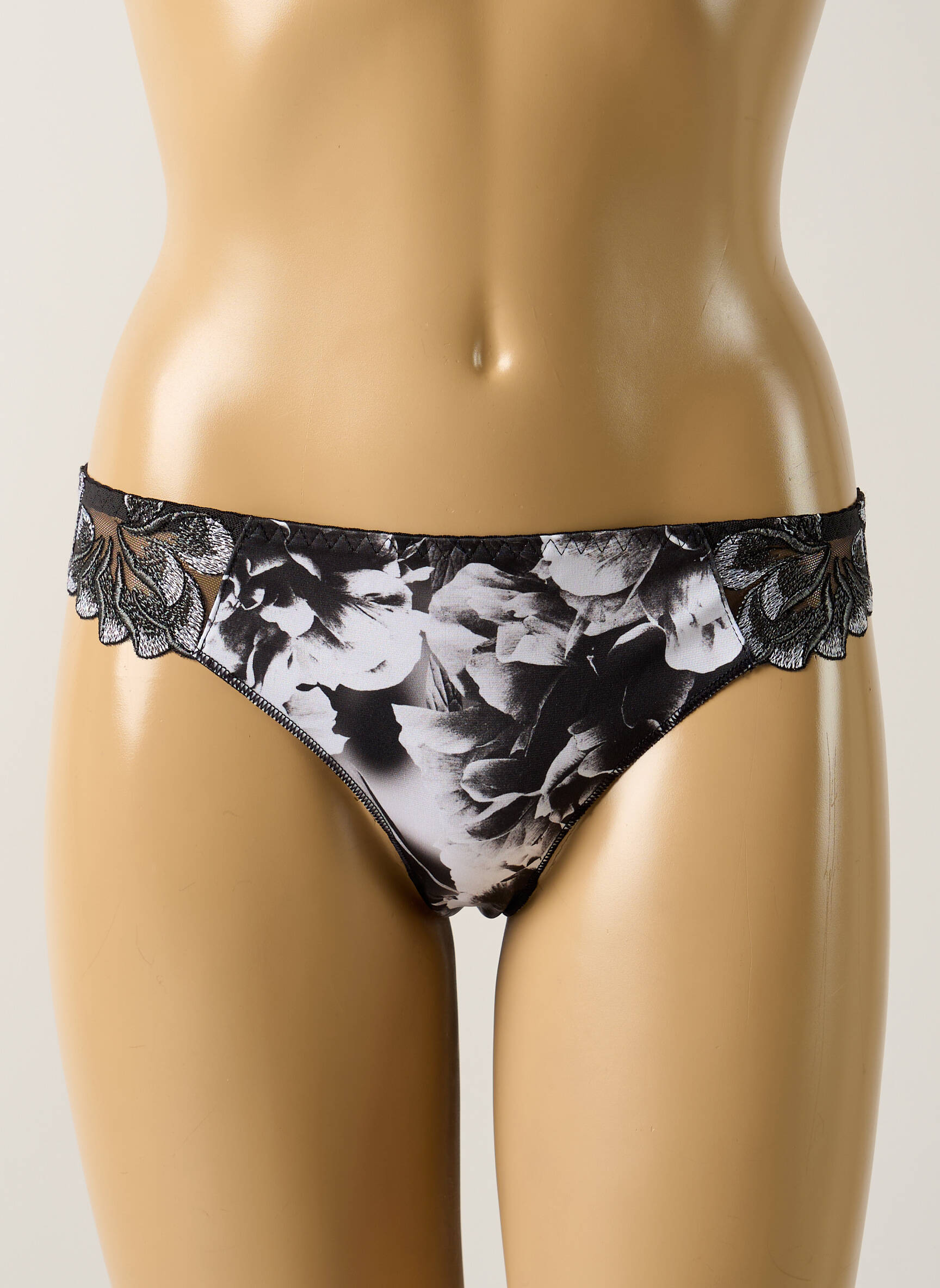 Tanga tanga juodas LOUISA BRACQ moteris