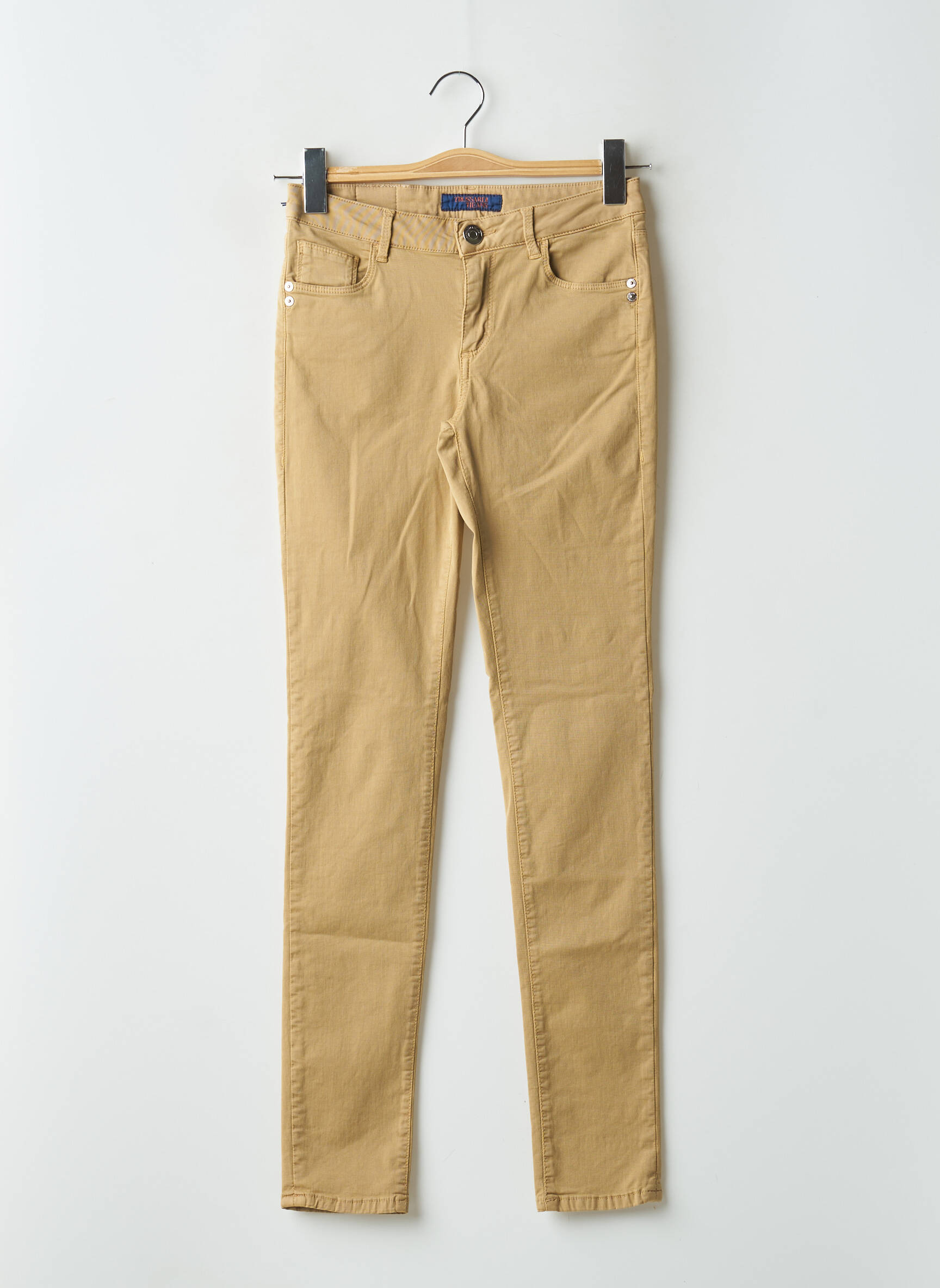Lieknos kelnės popelinos audinys, kuris pasižymi lygiu ir tankiu paviršiumi. normala dydis bežinis TRUSSARDI JEANS moteris