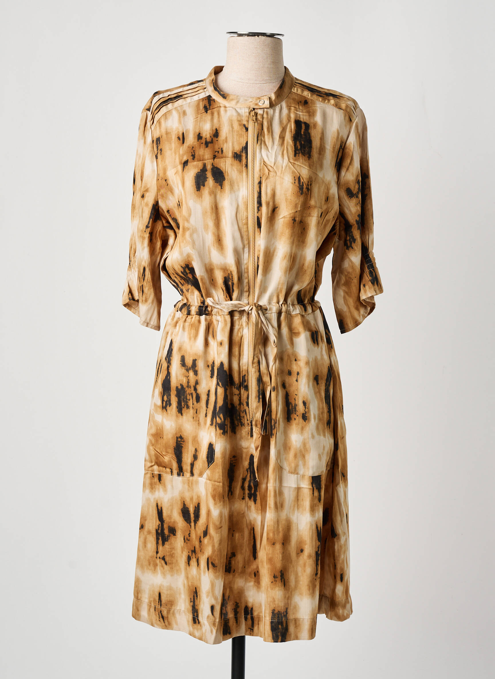 Pusilgių suknelė 3/4 rankovės 3/4 rankovės bežinis CREAM moteris