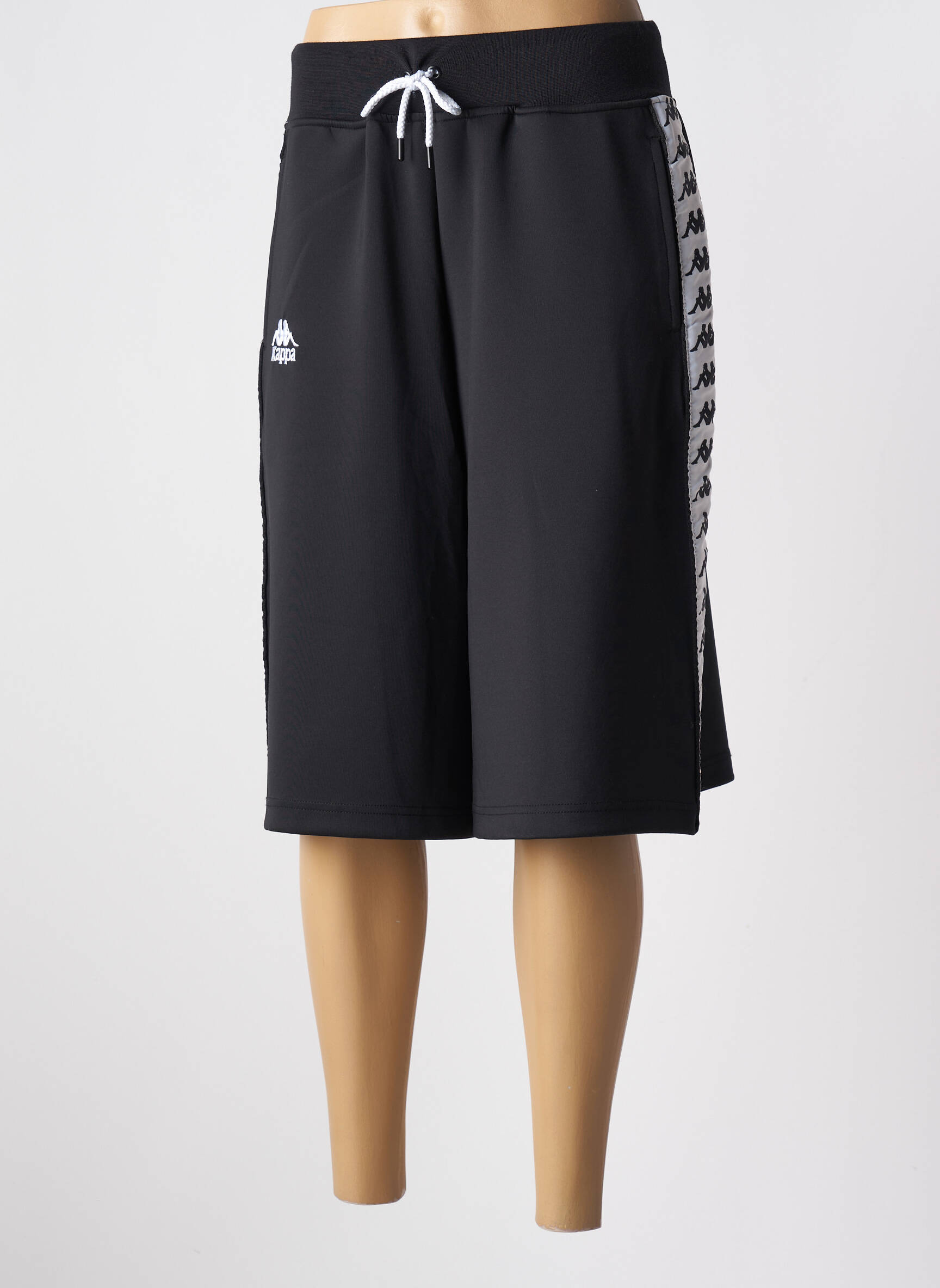 Bermudas tiesi kirpimas juodas KAPPA moteris