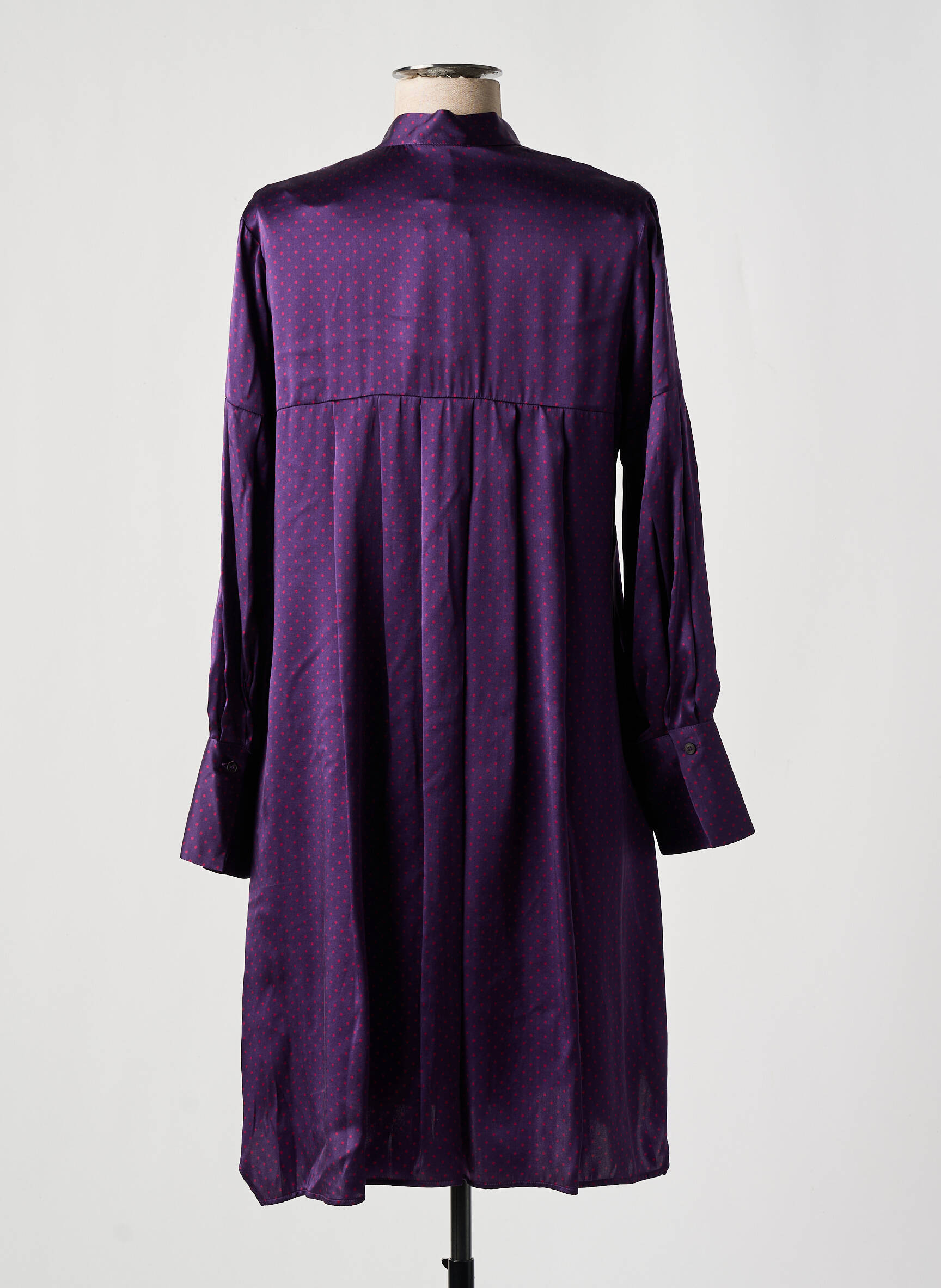 Pusilgių suknelė sklandi forma ilgos rankovės violetinis ROSSO 35 moteris
