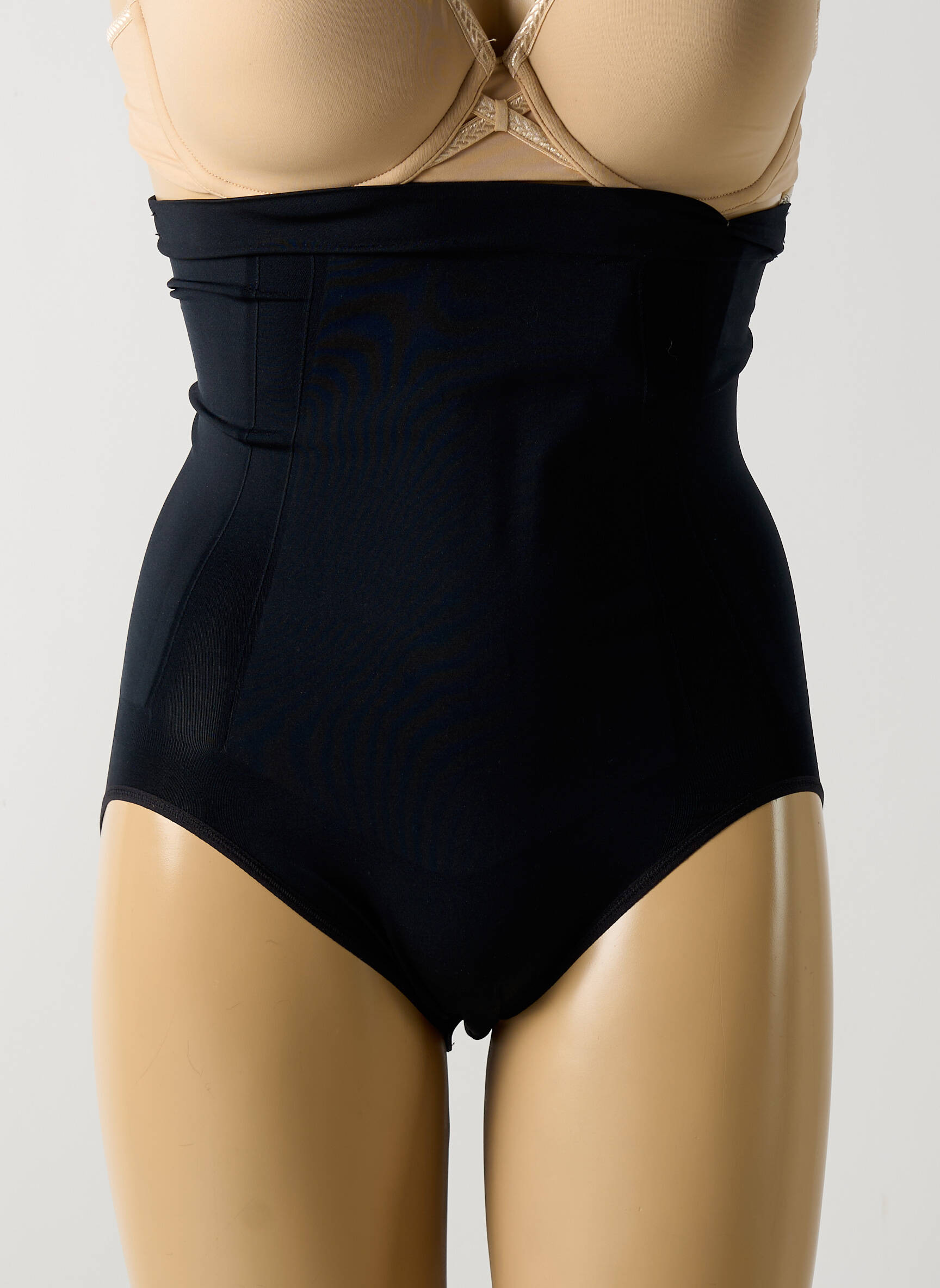 Koreguojanti kelnaitė satino efektas juodas SPANX BY SARA BLAKELY moteris