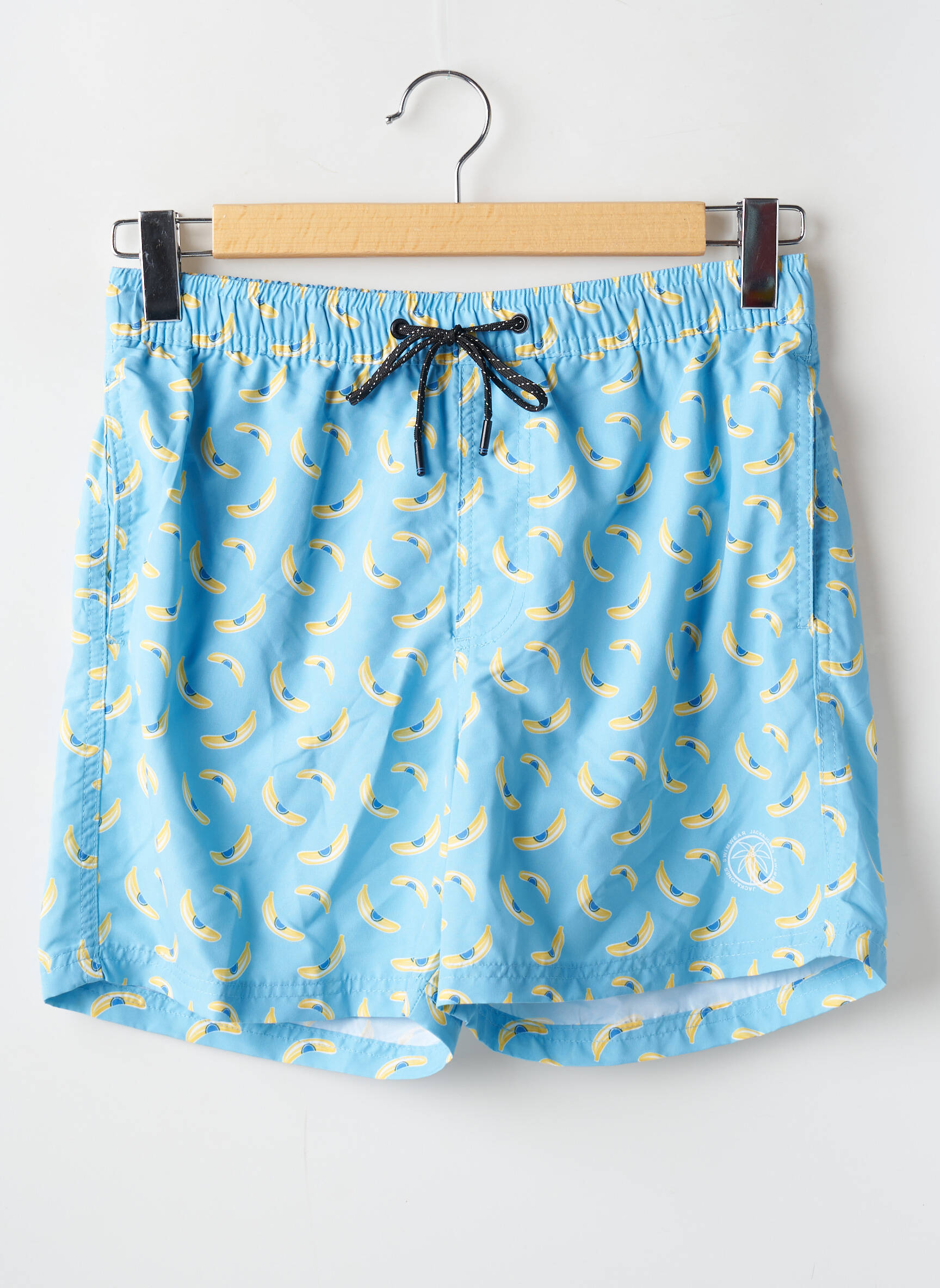 Maudymosi šortas popelinos audinys, kuris pasižymi lygiu ir tankiu paviršiumi. mėlyna JACK & JONES vyras