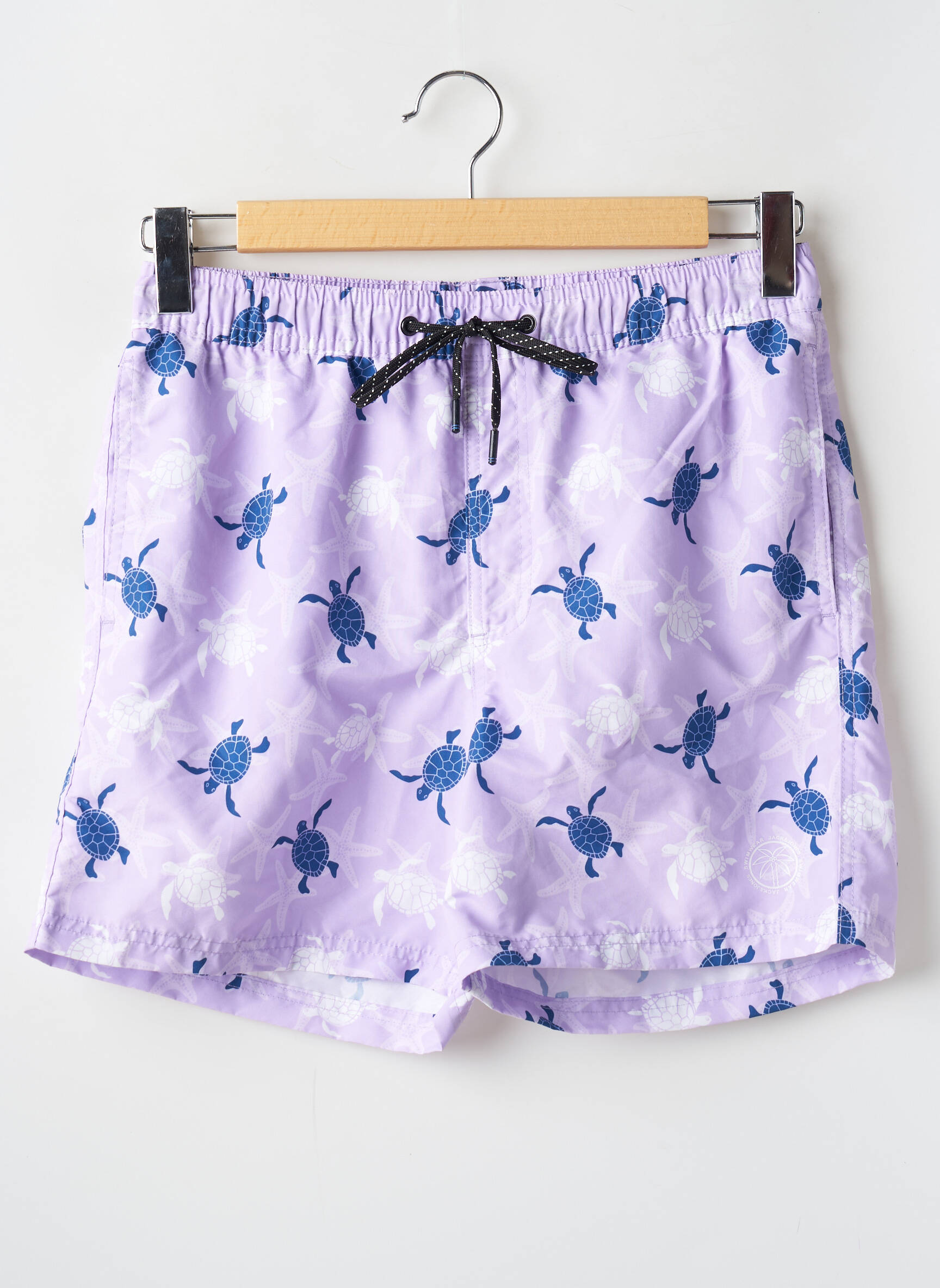 Maudymosi šortas popelinos audinys, kuris pasižymi lygiu ir tankiu paviršiumi. violetinis JACK & JONES vyras