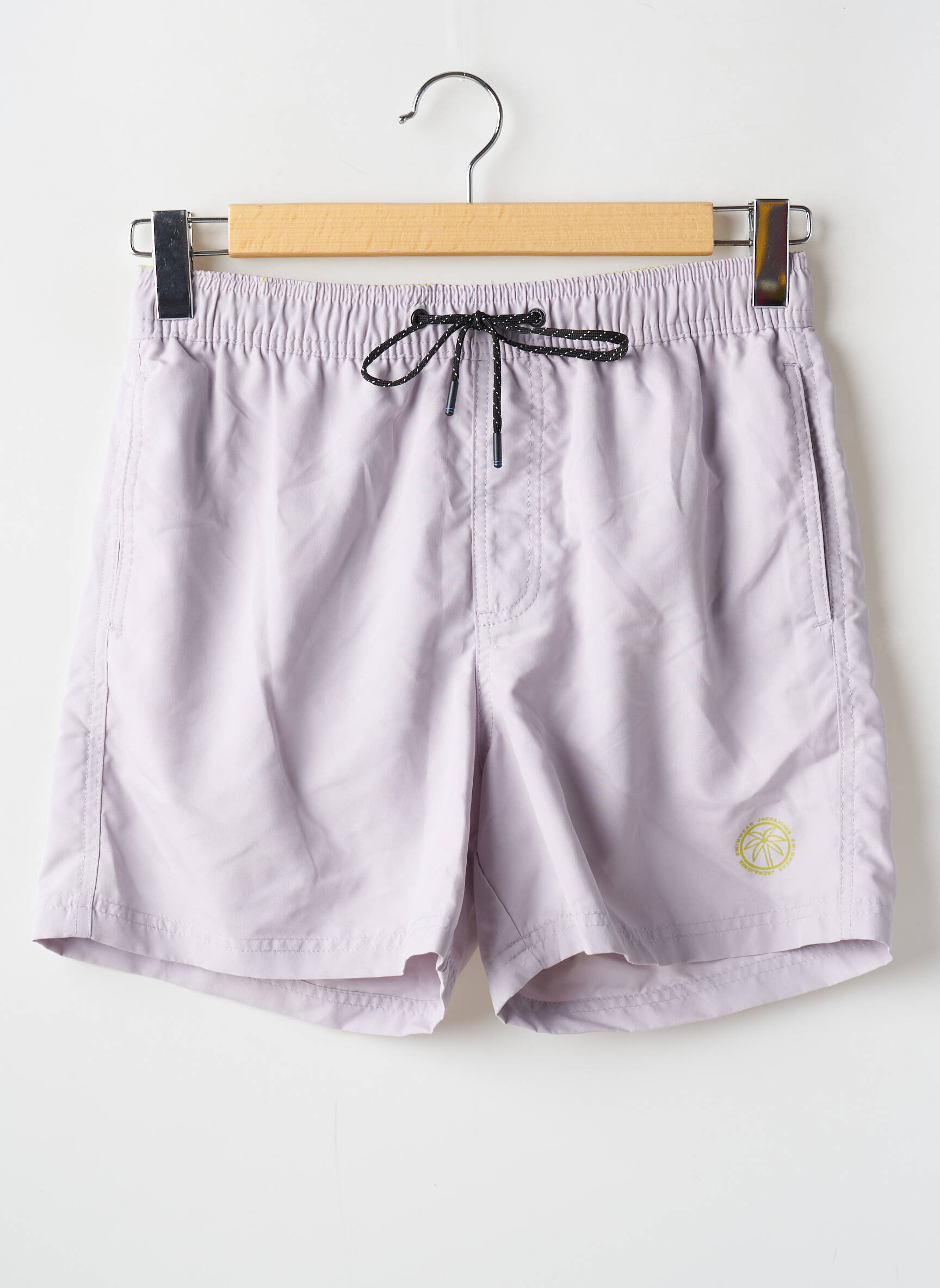 Maudymosi šortas popelinos audinys, kuris pasižymi lygiu ir tankiu paviršiumi. pilka JACK & JONES vyras