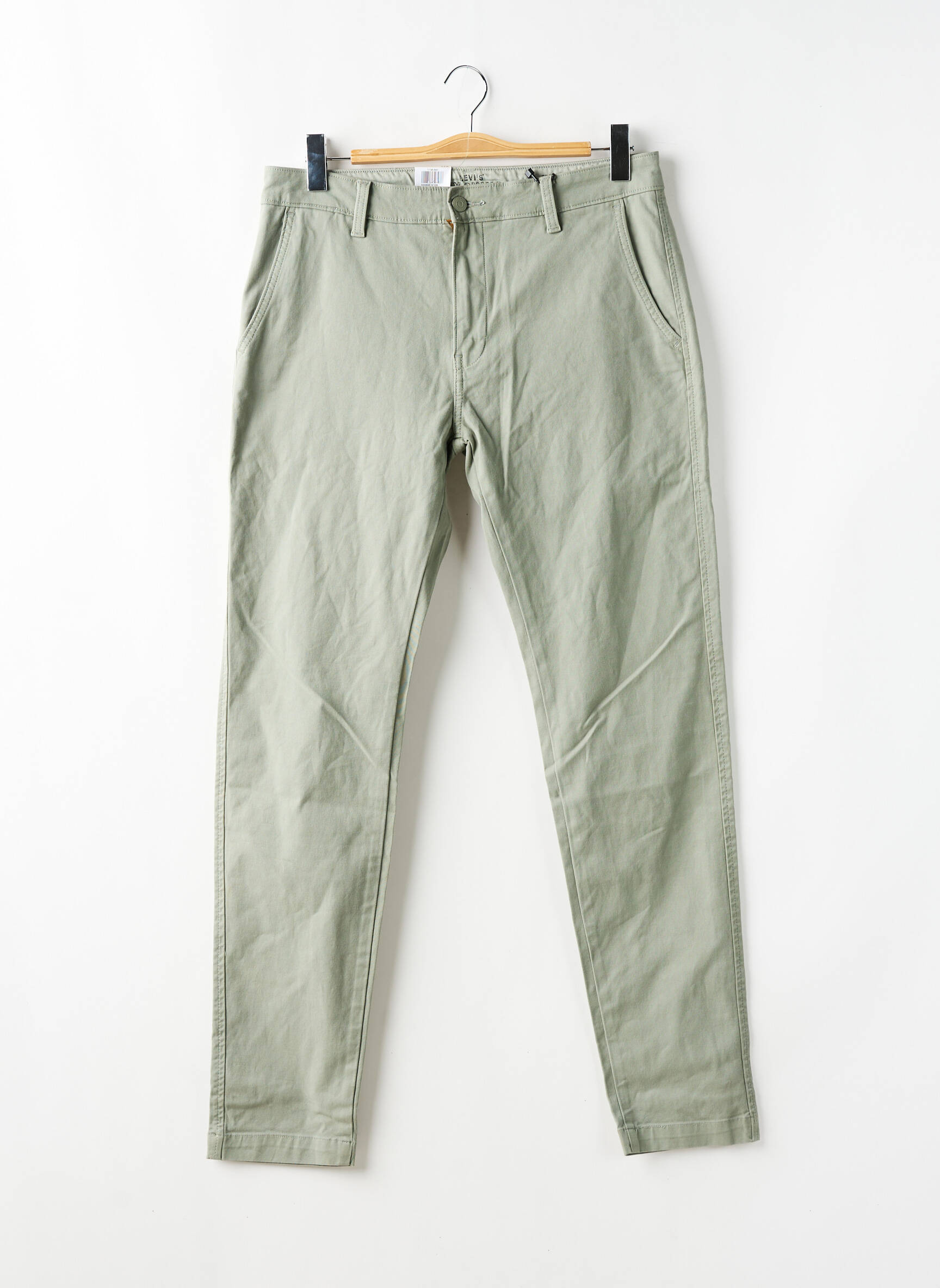 Chino kelnė popelinos audinys, kuris pasižymi lygiu ir tankiu paviršiumi. normala dydis žalias LEVI'S vyras